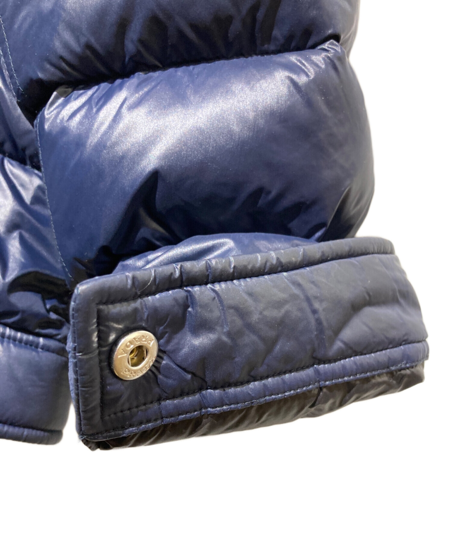 中古・古着通販】PRADA (プラダ) 三角ロゴプレートダウンジャケット