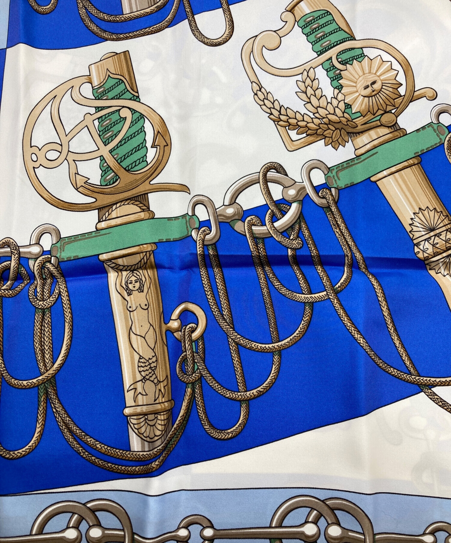 エルメス✨HERMES✨スカーフ カレ90 シルク ライトブルー 馬具 大判