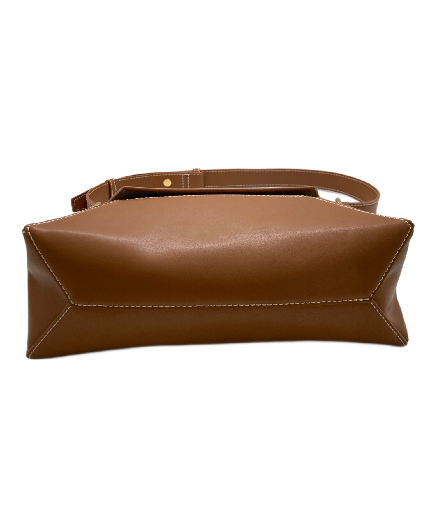 中古・古着通販】CHARLES & KEITH (チャールズアンドキース) ナスリン