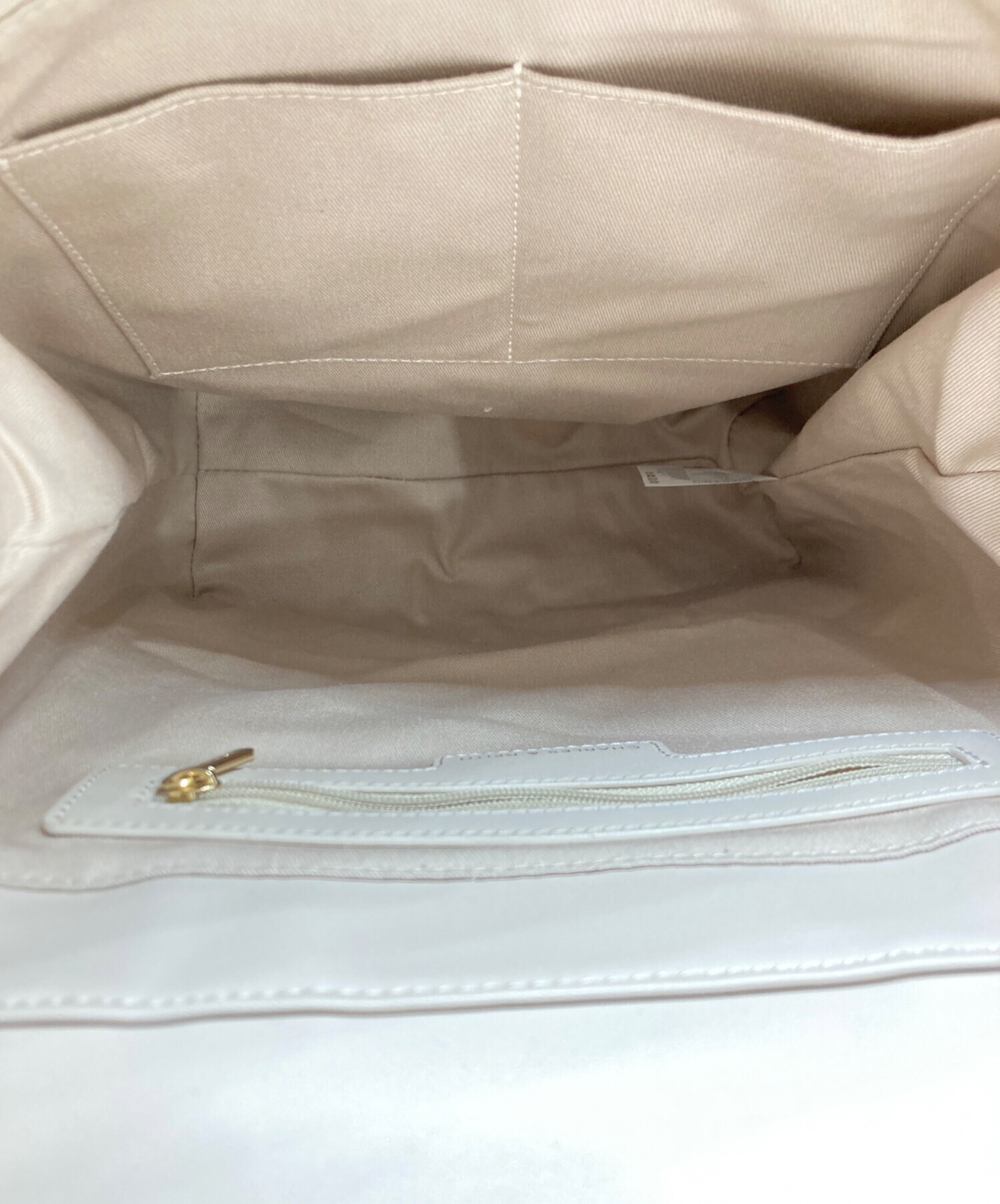 中古・古着通販】CHARLES & KEITH (チャールズアンドキース) フロント 