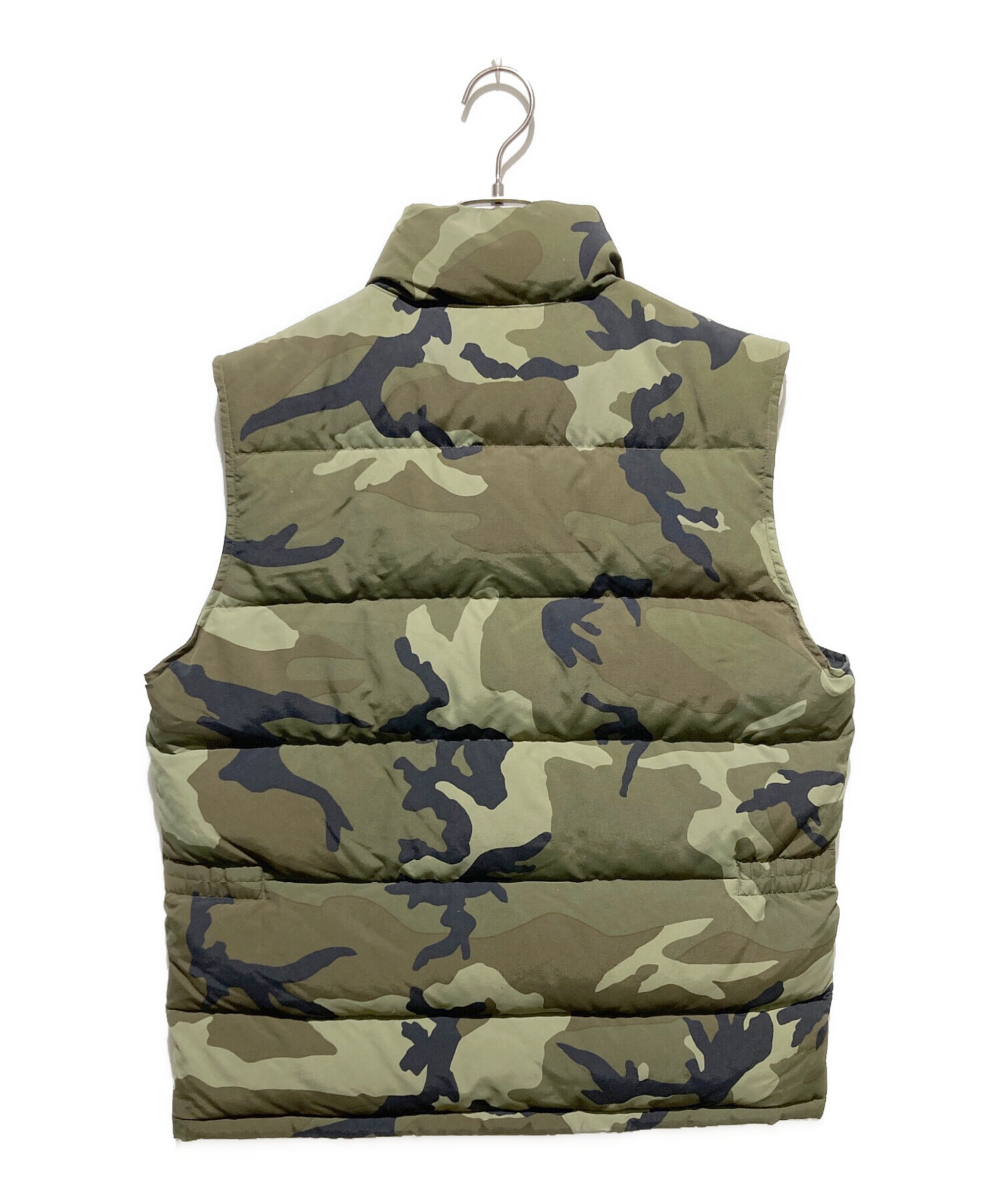 【carhartt/カーハート】ダウンベスト　カモフラージュ柄　レディース　M 中古・古着通販】CarHartt (カーハート) ダウンベスト カーキ サイズ:L