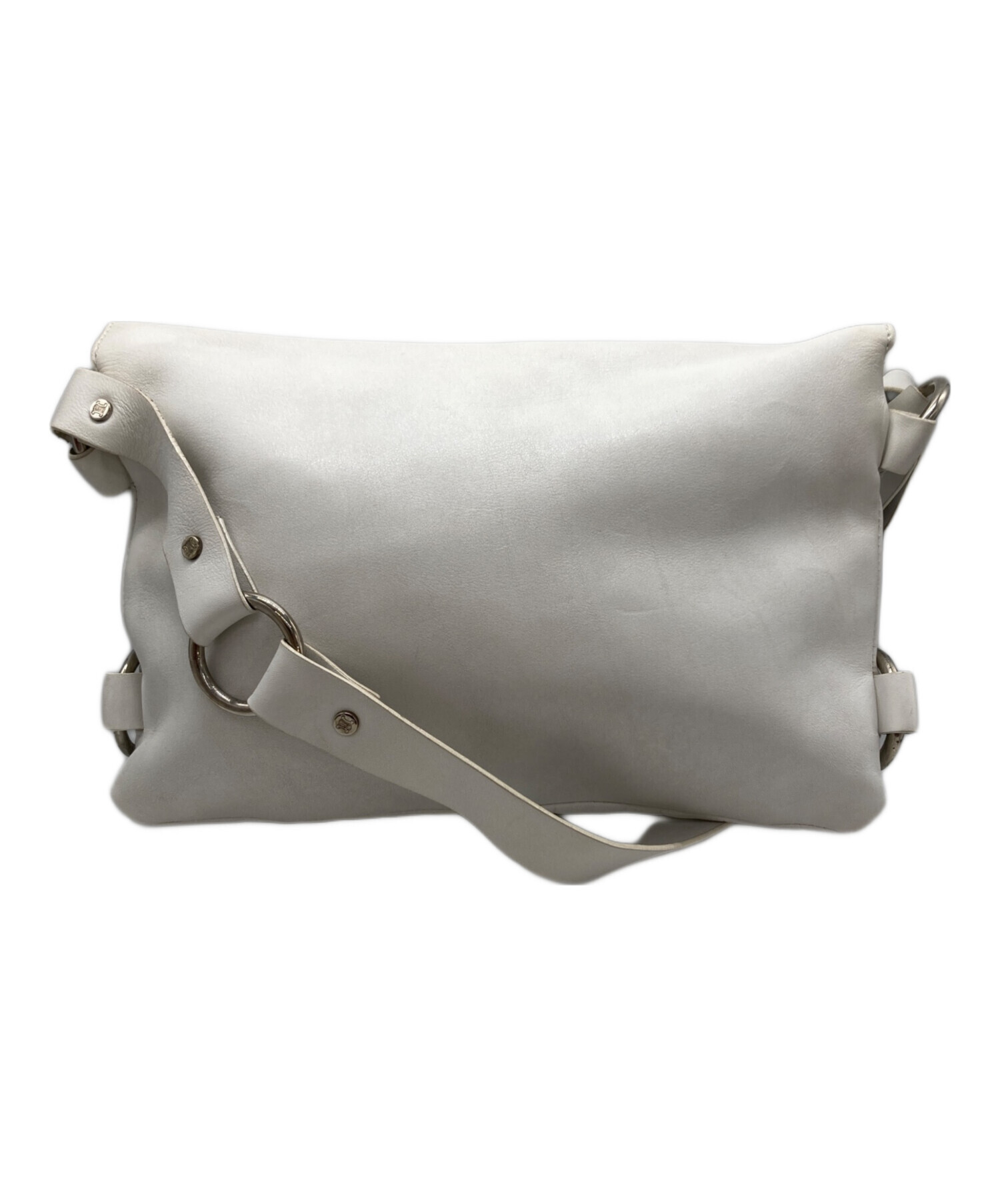 CELINE セリーヌ ショルダーバッグ  白 【古着】【中古】【送料無料】 中古・古着通販】CELINE (セリーヌ) リングデザインショルダーバッグ