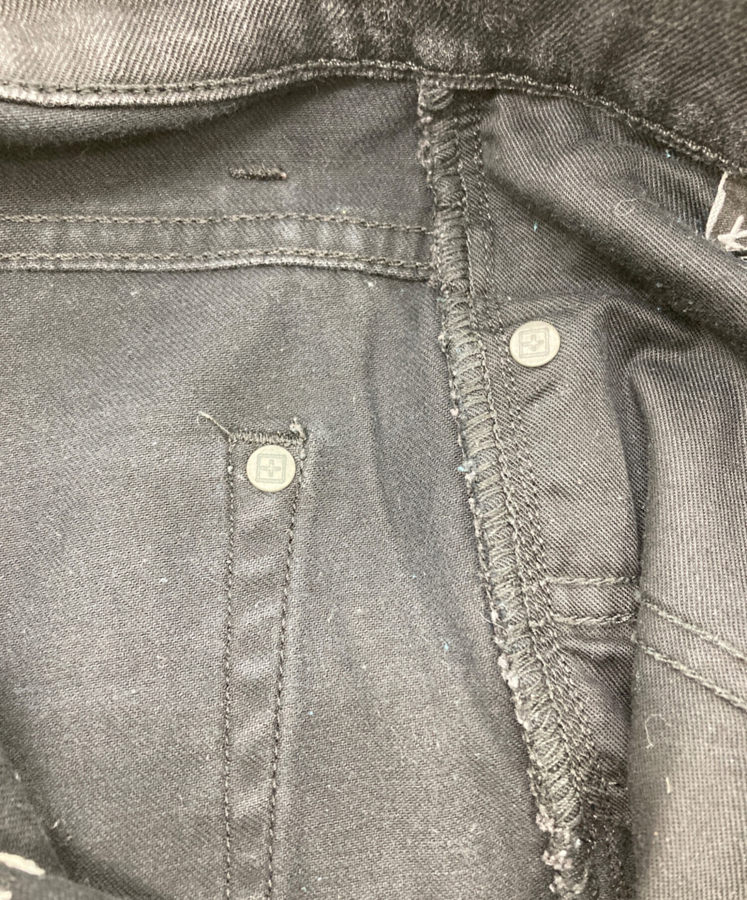 中古・古着通販】Ksubi (スビ) 刺繍 スリムフィットデニムパンツ