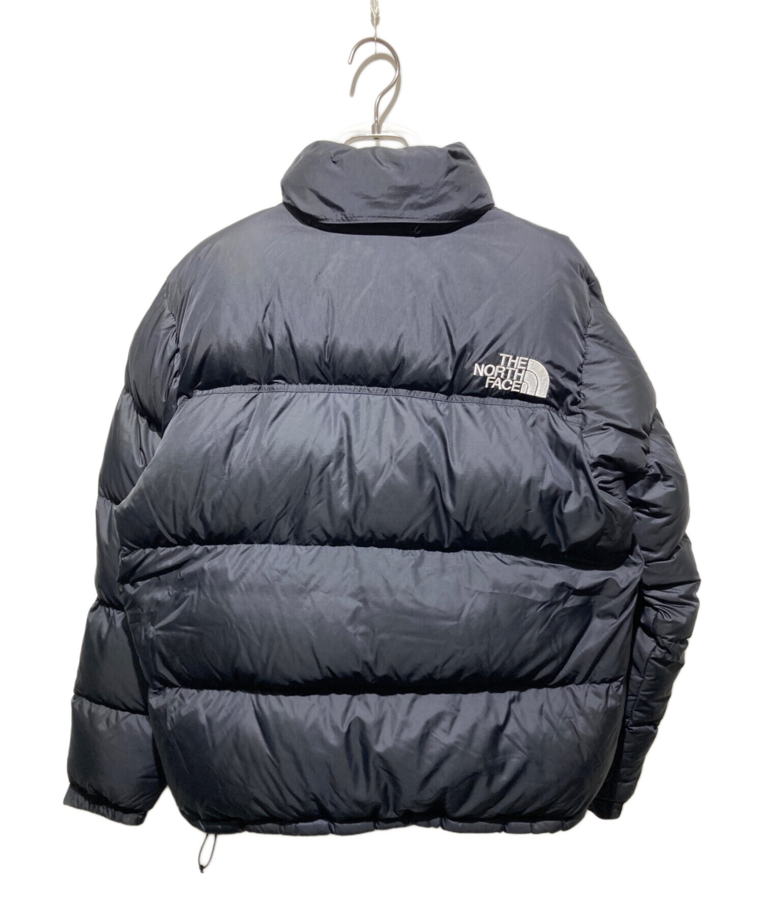 【中古】THE NORTH FACE ヌプシジャケット グレー×ブラック 中古・古着通販】THE NORTH FACE (ザ ノース フェイス) ヌプシ