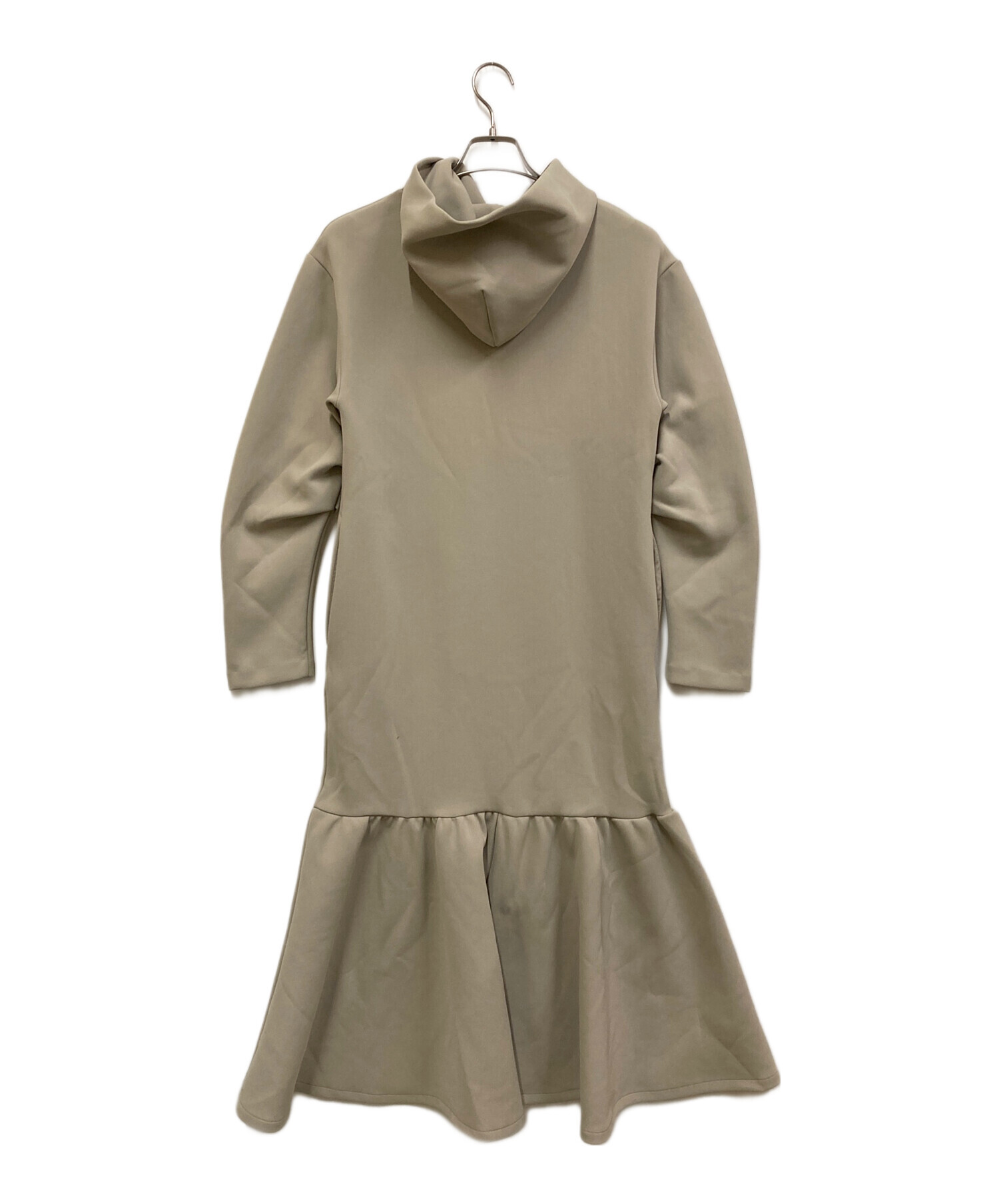 中古・古着通販】emmi atelier (エミアトリエ) ダンボールフーディー 