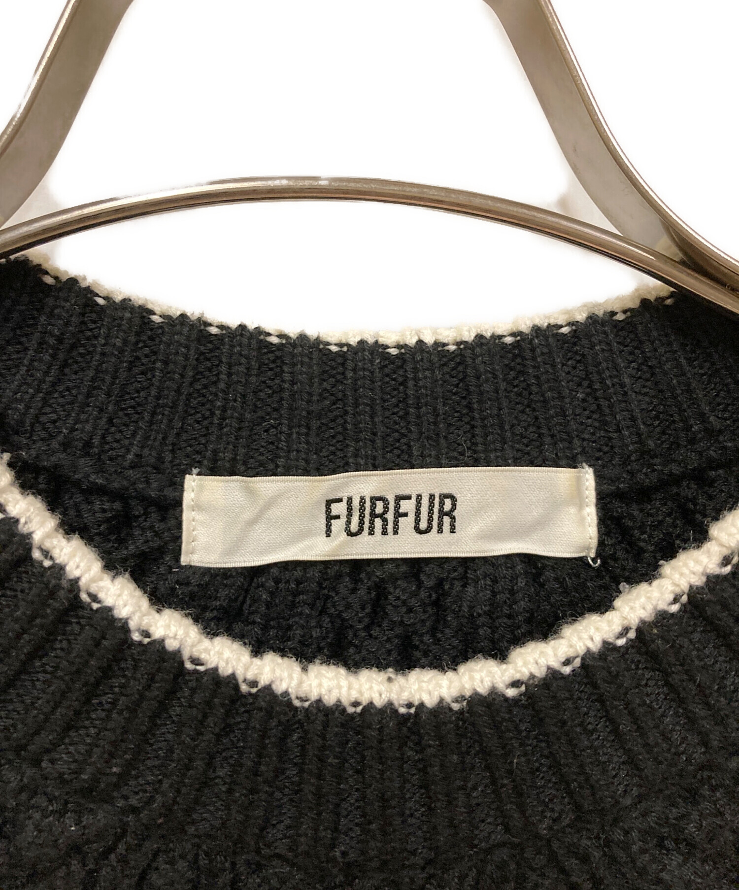 未使用品　FURFUR ブラック　フリルヨークケーブルセーター 中古・古着通販】FURFUR (ファーファー) フリルヨークケーブルセーター