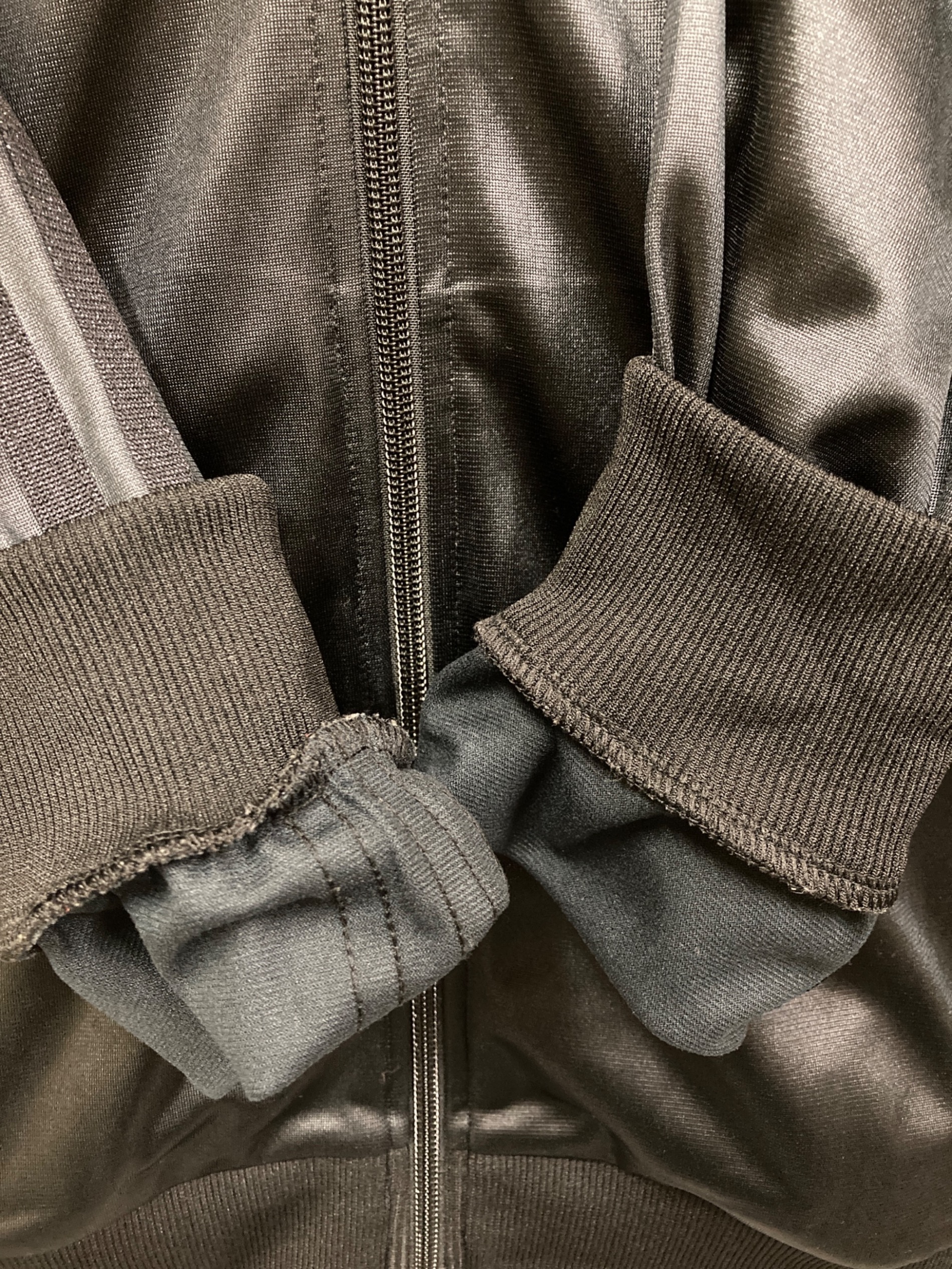 中古・古着通販】adidas (アディダス) トラックジャケット ブラック