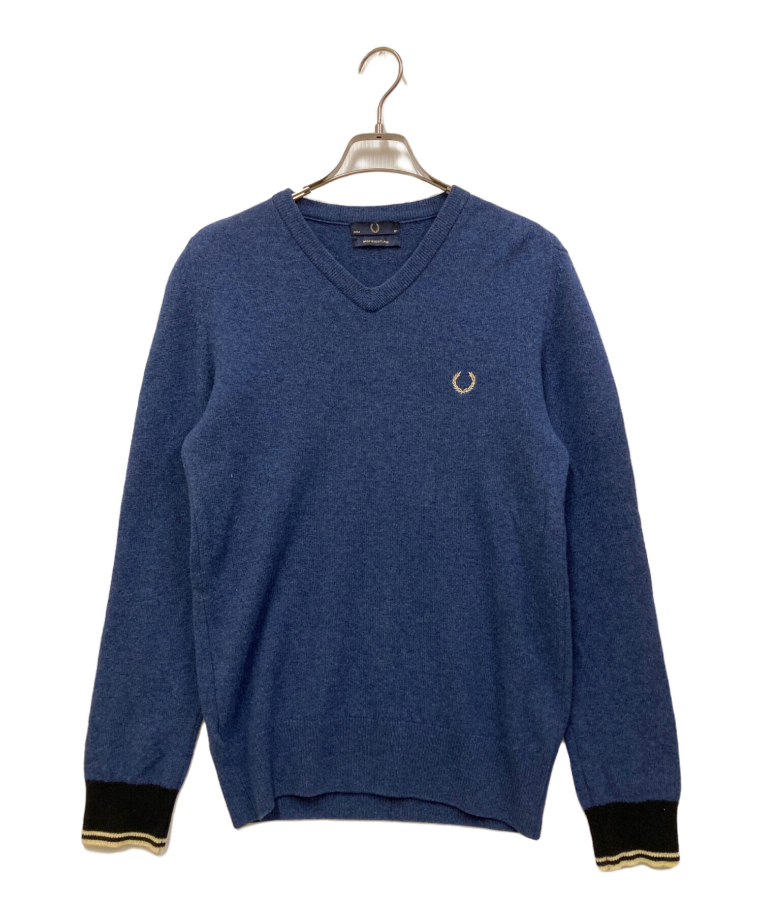 中古・古着通販】FRED PERRY (フレッドペリー) Vネックニット ブルー