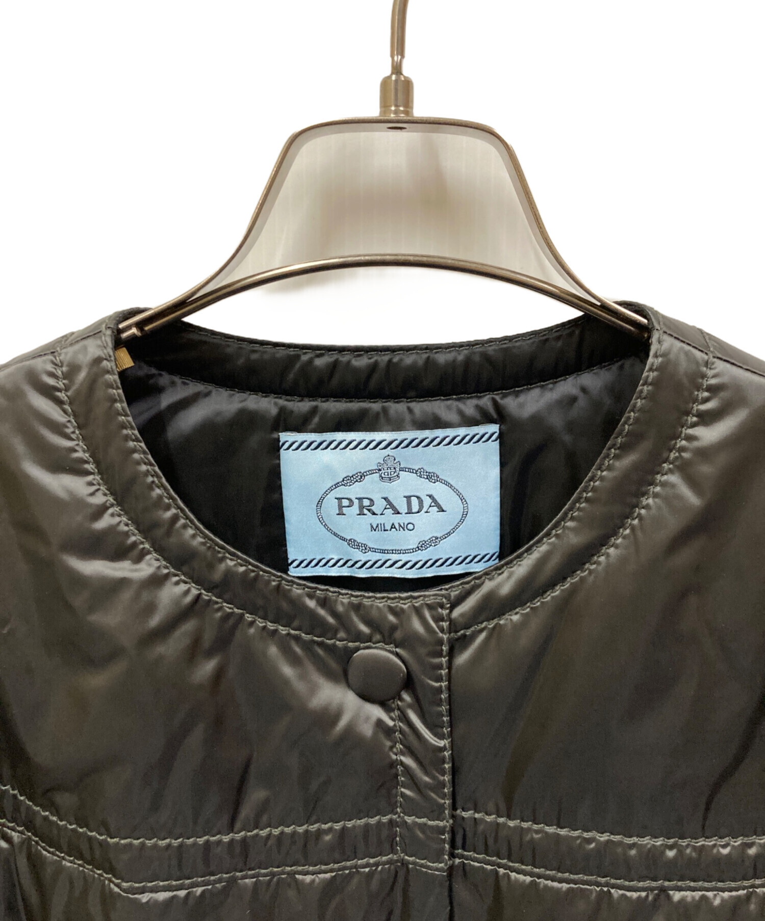 中古・古着通販】PRADA (プラダ) ノーカラーダウンジャケット ブラック