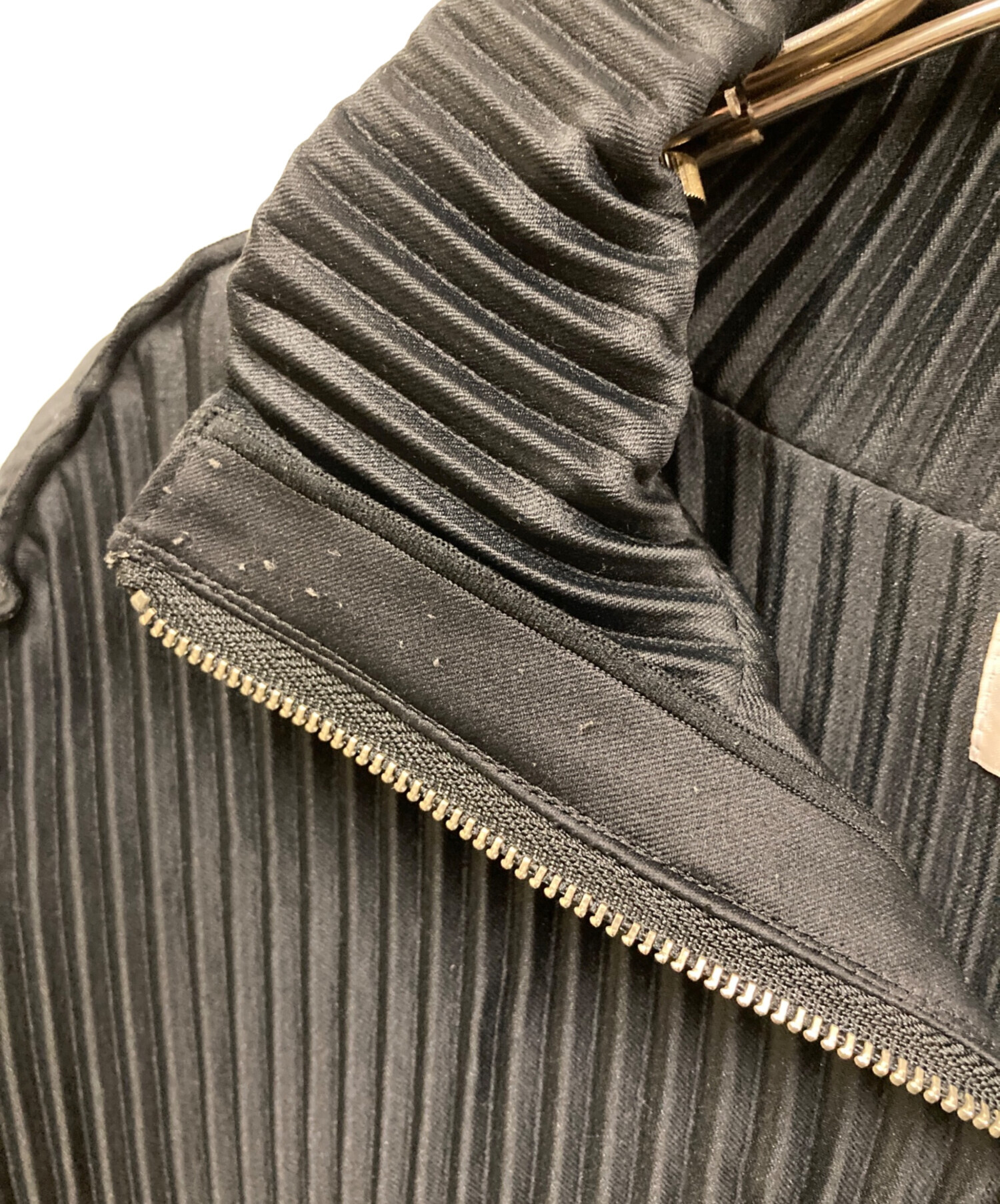 中古・古着通販】kotohayokozawa (コトハヨコザワ) プリーツジップ