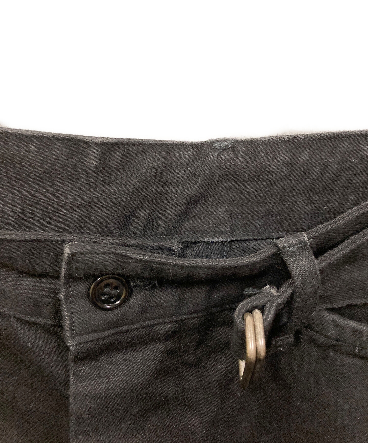 中古・古着通販】COMOLI (コモリ) ベルテッドデニムショーツ ブラック