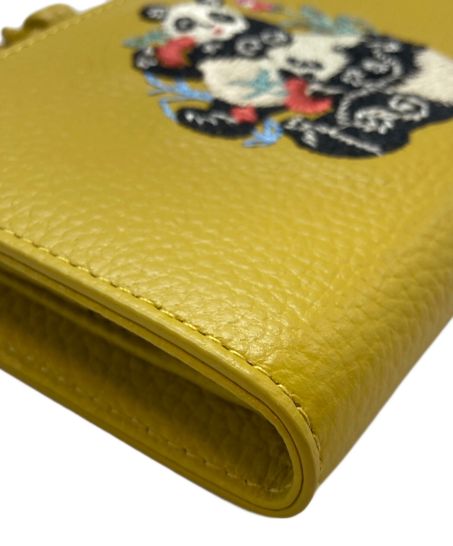 【本日天赦日・一粒万倍日！】 KEITAMARUYAMA二つ折り財布 パンダ刺繍 中古・古着通販】imuramm (イムラム) パンダ刺繍2つ折り財布 イエロー