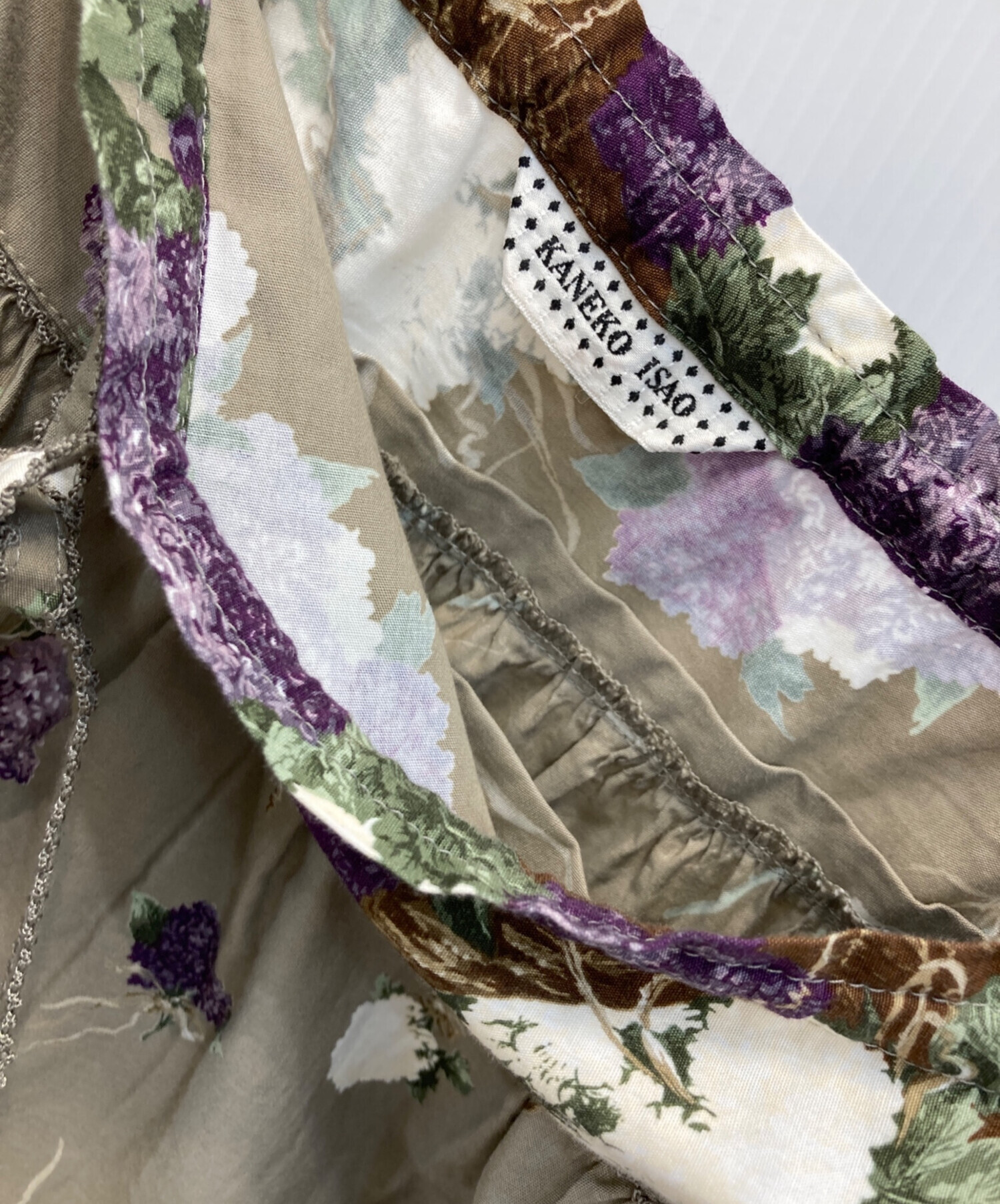 KANEKO ISAOオリーブグリーン 花柄 チェック フレアスカート 中古・古着通販】KANEKO ISAO (カネコ イサオ) 花柄フレアスカート