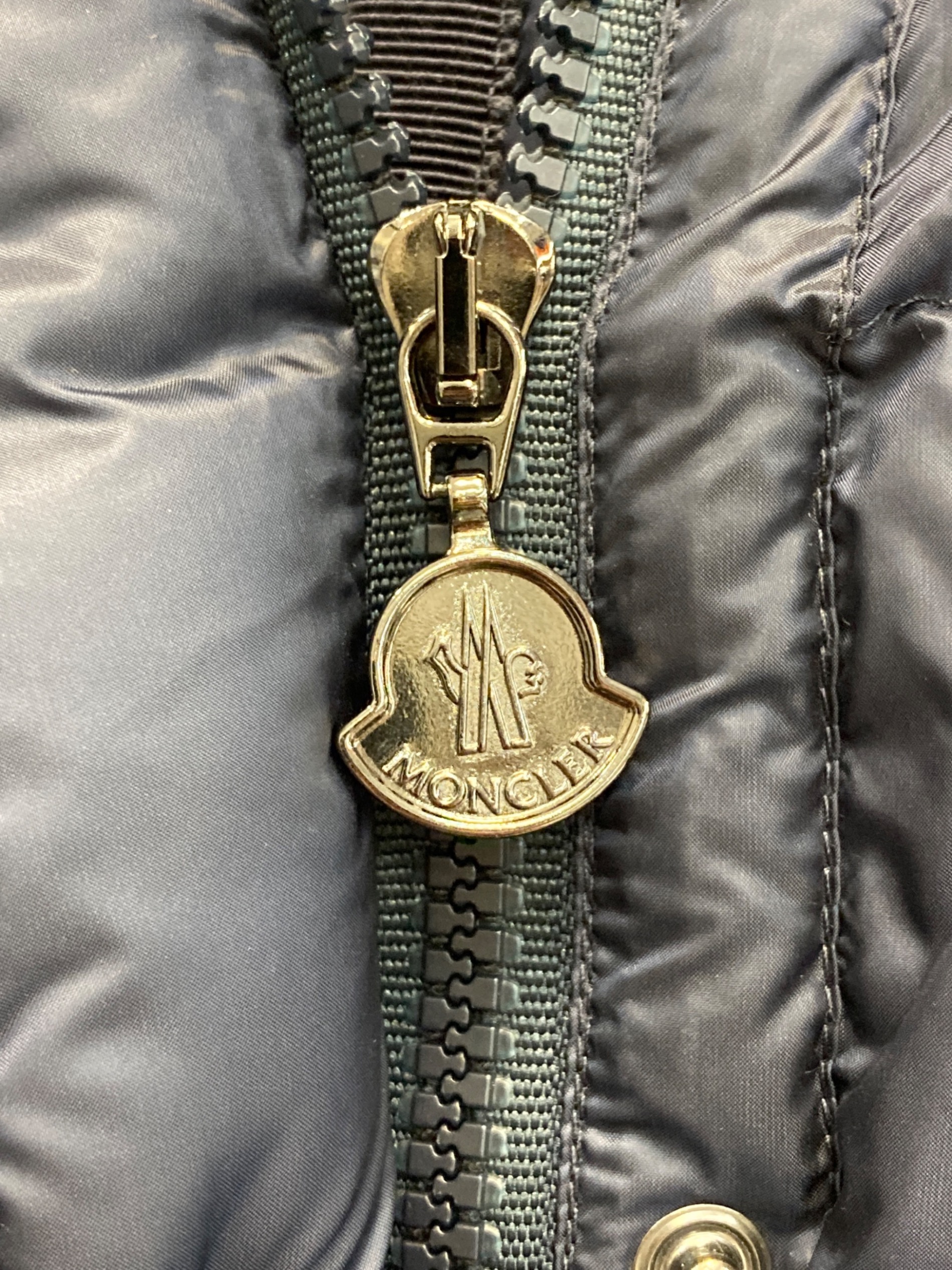 Monclerオリーブグリーン HERMINE(サイズ1)美品 中古・古着通販】MONCLER (モンクレール) HERMINE /エルミンヌ ダウン