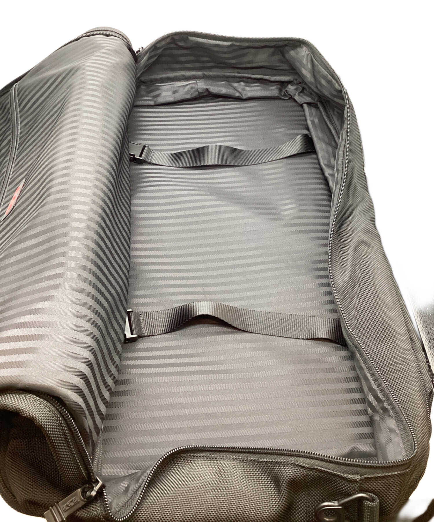 中古・古着通販】TUMI (トゥミ) DAKOTA 2Way トリフォード ガーメント