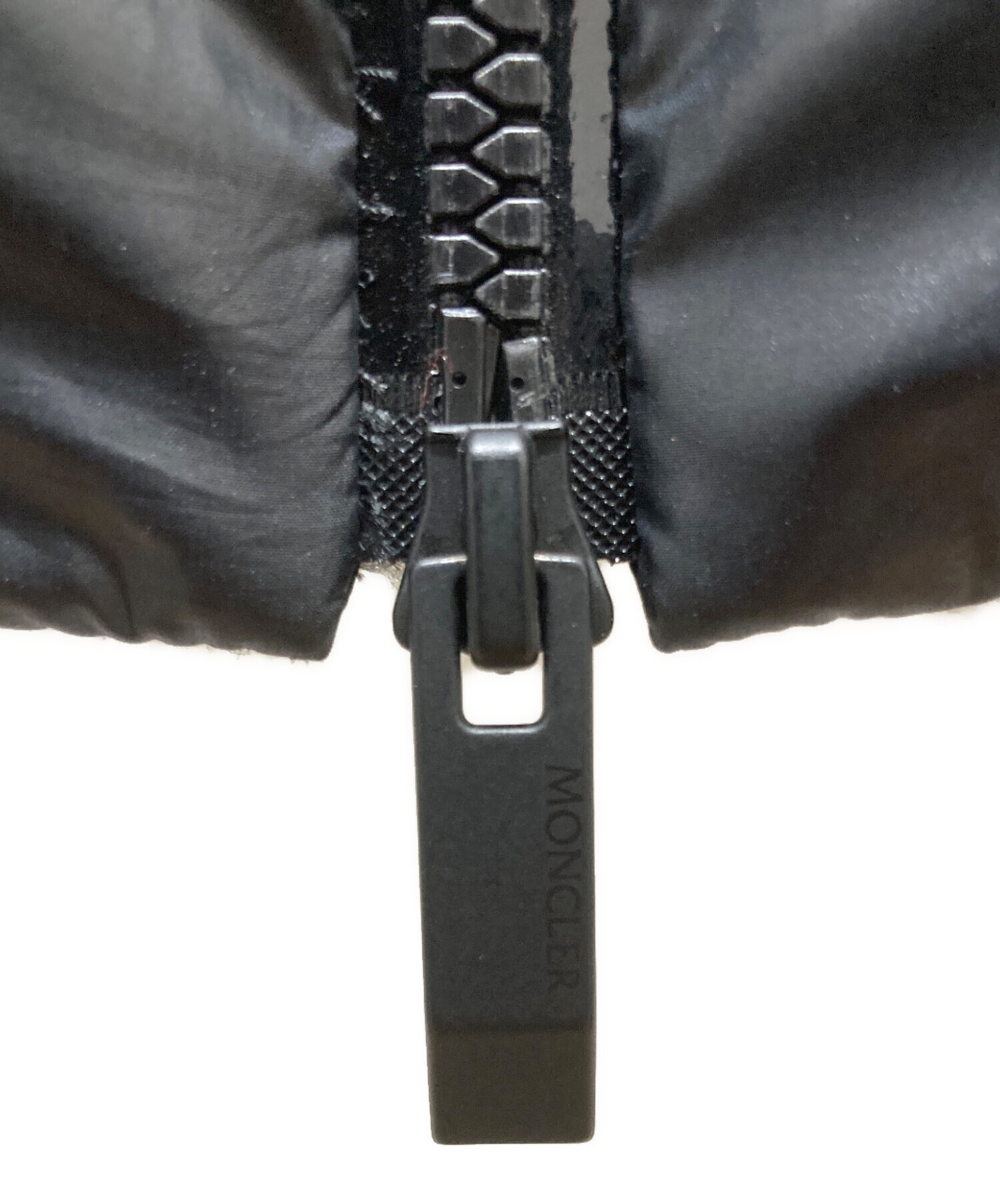 中古・古着通販】MONCLER (モンクレール) ロゴ ラバーワッペン ダウン