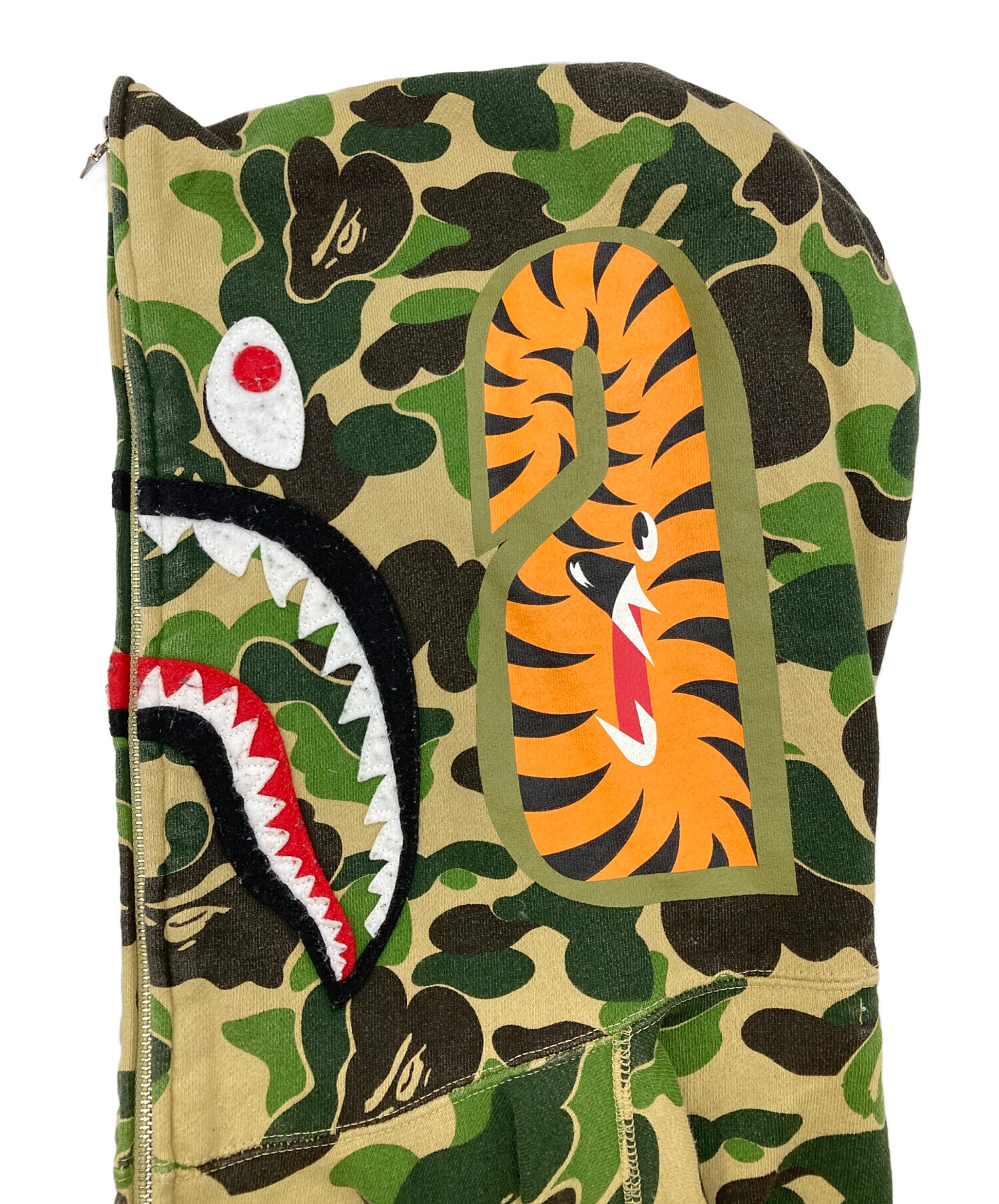 アベイシングエイプのイエローカモシャークパーカー A BATHING APE - シャークパーカー イエローカモ