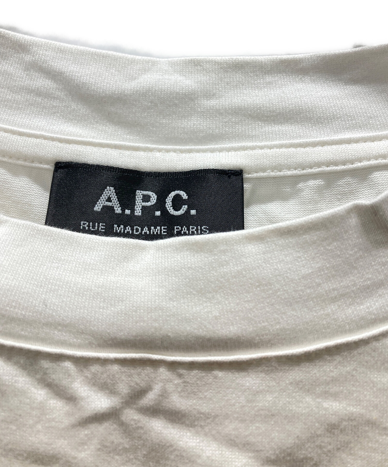 A.P.C. (アーペーセー) EDIFICE別注 オーバーサイズ ロゴプリント Tシャツ 24234-1-97041 グリーン XS 中古・古着通販】A.P.C. (アーペーセー) EDIFICE (エディフィス) 別注