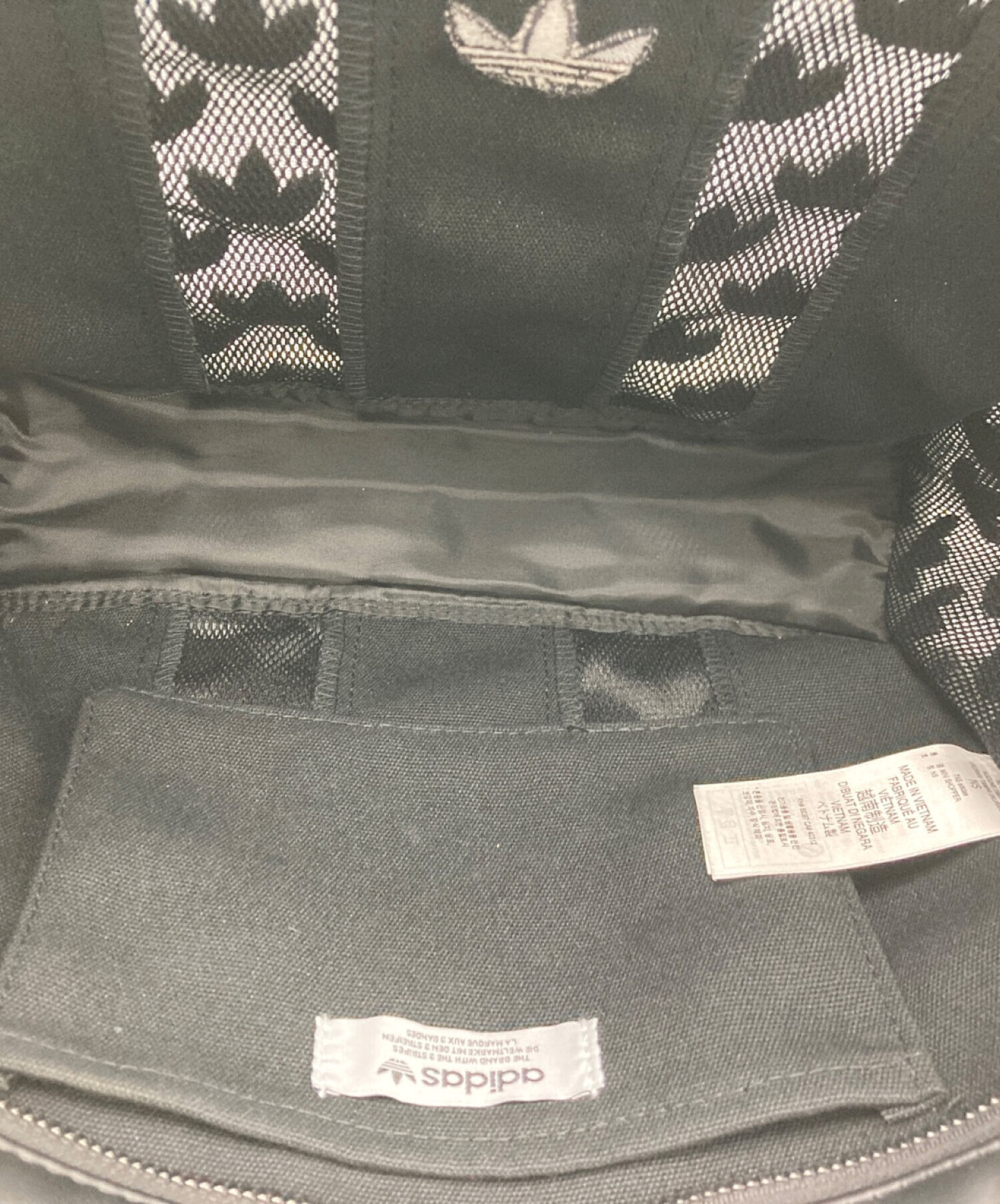 中古・古着通販】adidas (アディダス) モノグラム メッシュ キャンバス 