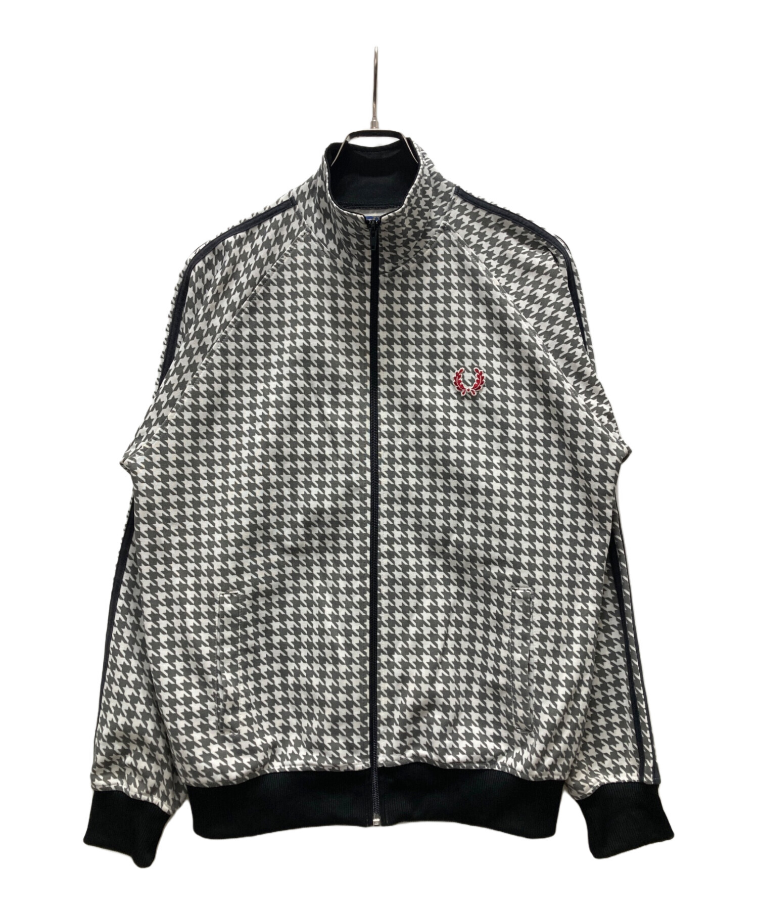 フレッドペリー ジャージ 上着 トラックジャケット チェック柄 千鳥格子柄 中古・古着通販】FRED PERRY (フレッドペリー) 欧州製 千鳥柄 トラック
