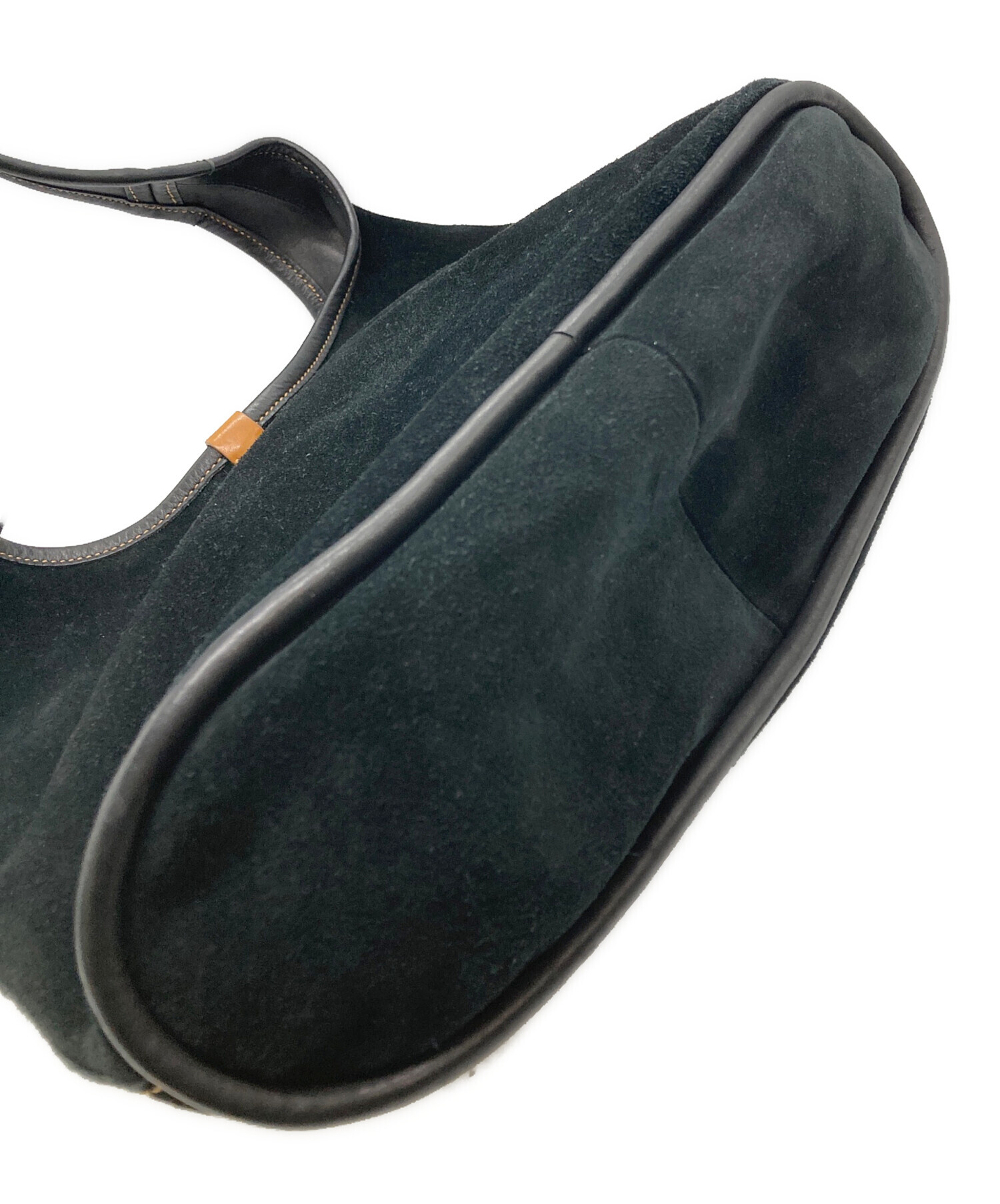 中古・古着通販】UGG (アグ) レザーワンショルダーバッグ ブラック