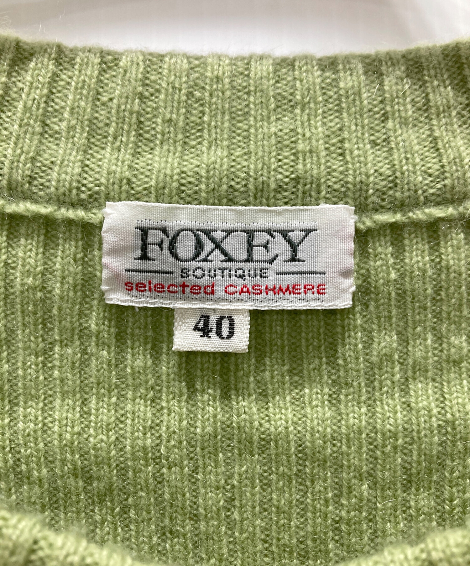新品同様！FOXEYカシミアカーディガン　40 Rene 新品同様！FOXEYカシミアカーディガン 40 Rene
