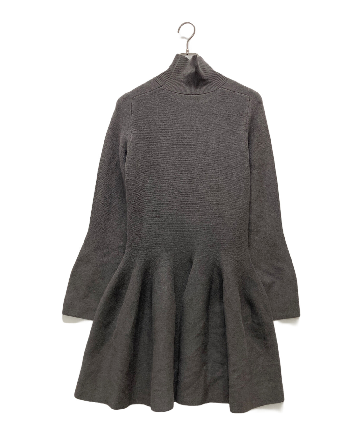 anuans(アニュアンス)  イレギュラーティアードミニワンピース レディース FREE 【中古】【ブランド古着バズストア】 中古・古着通販】anuans (アニュアンス) フレアーミニニットワンピース