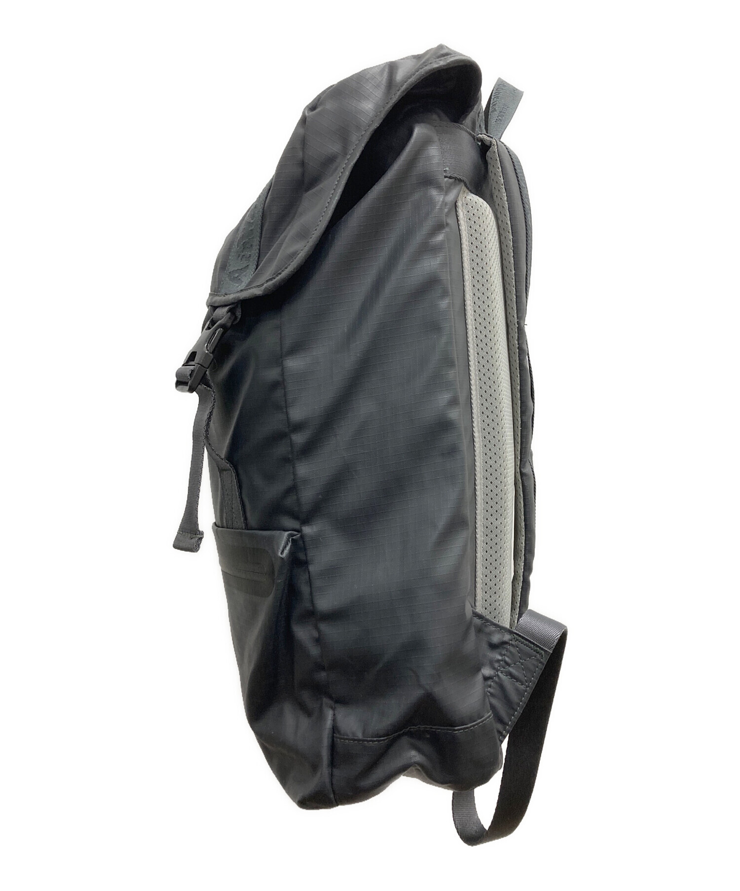 中古・古着通販】Dr.Martens (ドクターマーチン) リュック ブラック