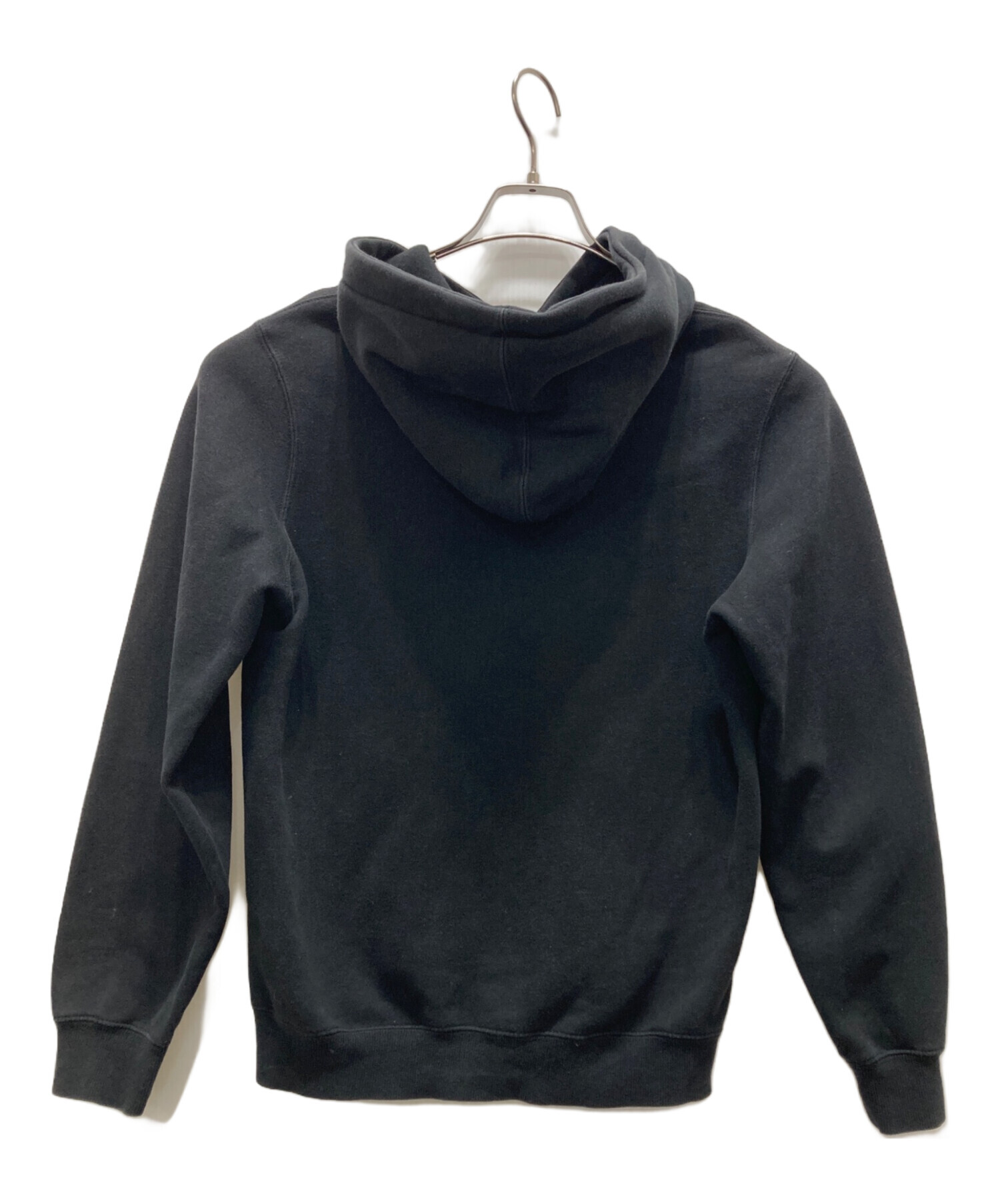 世*u様 【ec14】STUSSY　刺繍ロゴパーカー　サイズM　ブラック　コット 中古・古着通販】stussy (ステューシー) フードロゴ刺繍パーカー