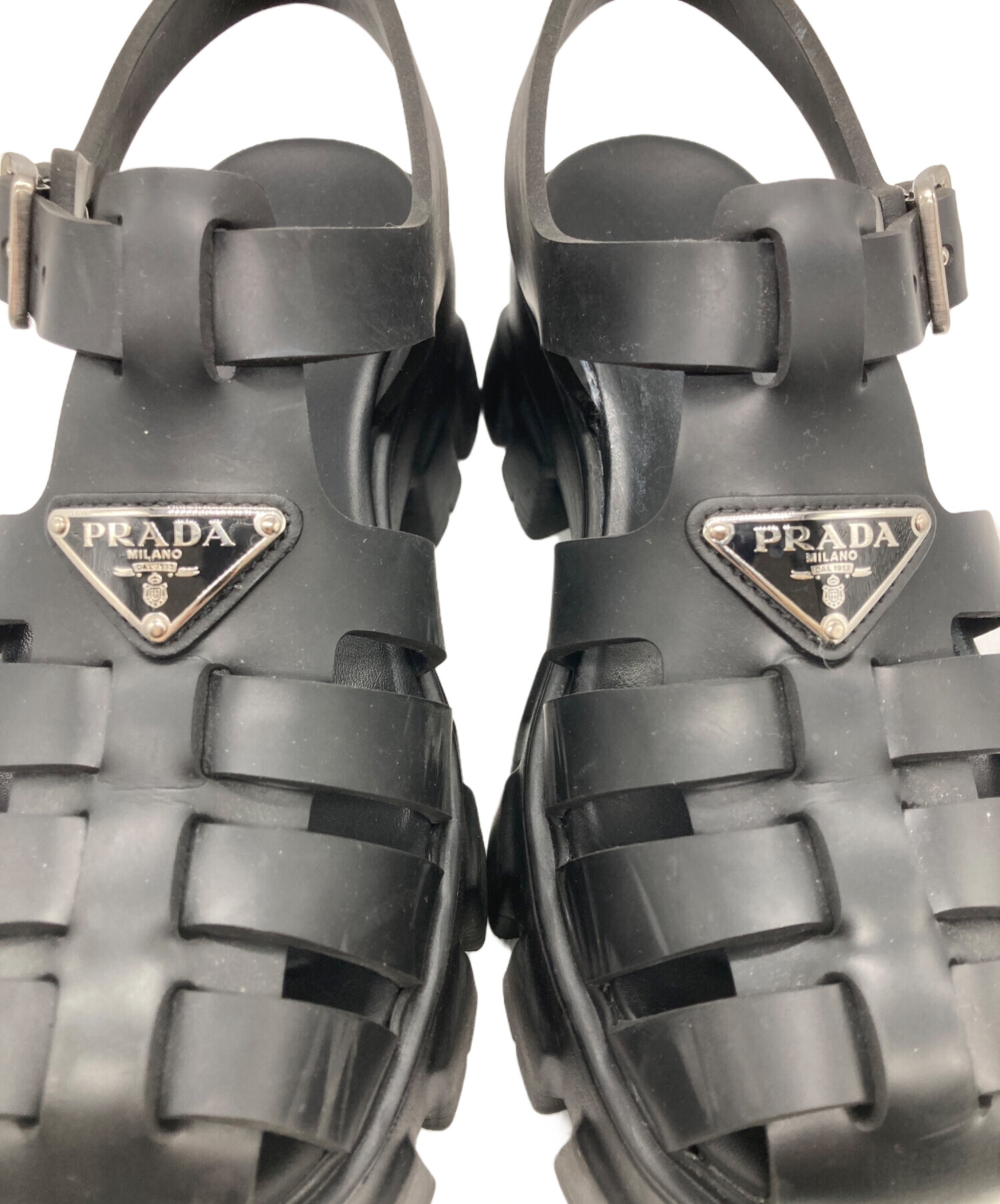 中古・古着通販】PRADA (プラダ) モノリスグルカサンダル ブラック