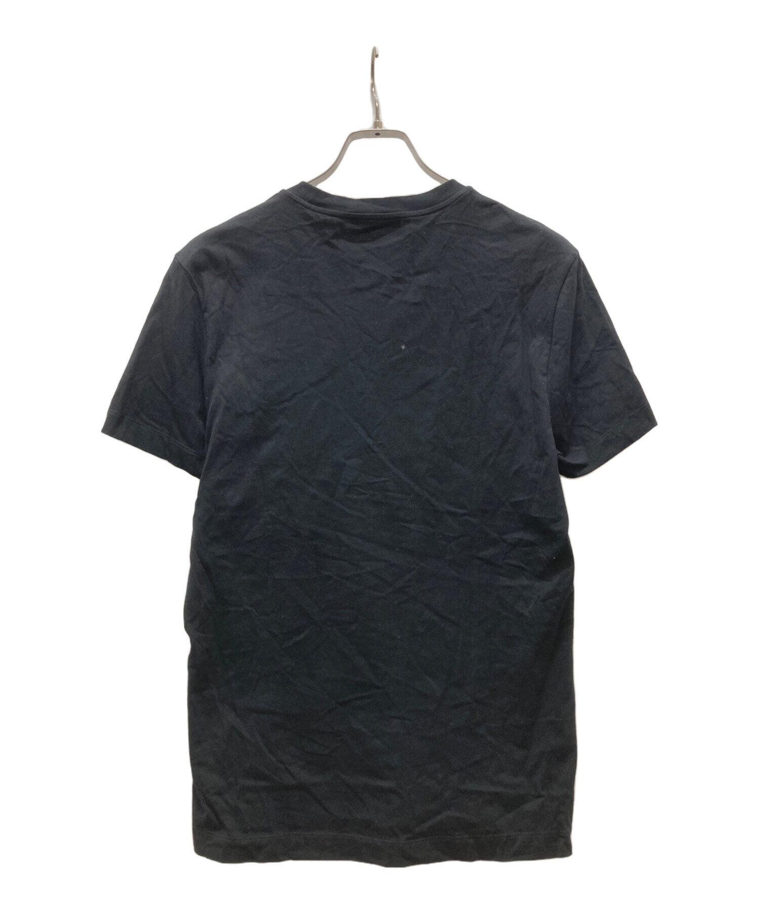Versace メデューサプリント Tシャツ ヴェルサーチェはメドゥーサを軸に優雅でパワフル！──2025年夏のT