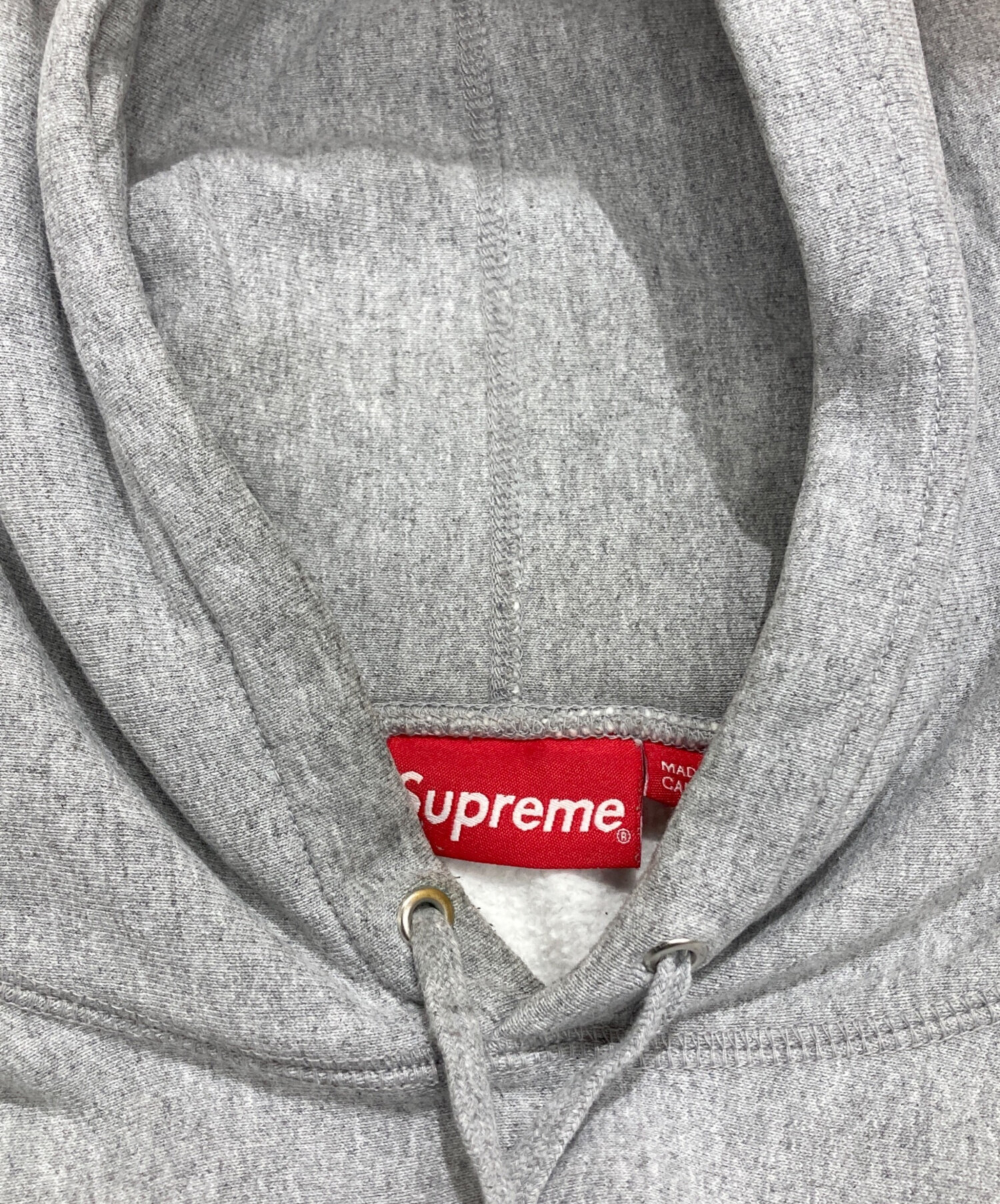 高*真様 Supreme グレー パーカー 中古・古着通販】Supreme (シュプリーム) 18AW trademark hooded