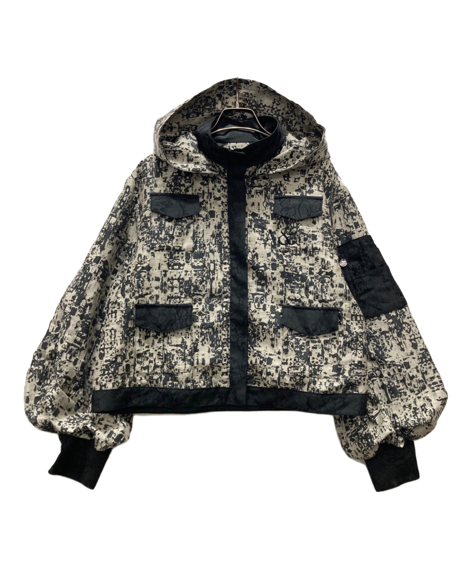 【完売】ANDREA&Co. アンドレアアンドコー　ダメージアートジャケット 中古・古着通販】ANDREA&Co. (アンドラー＆コー) 総柄ジャケット
