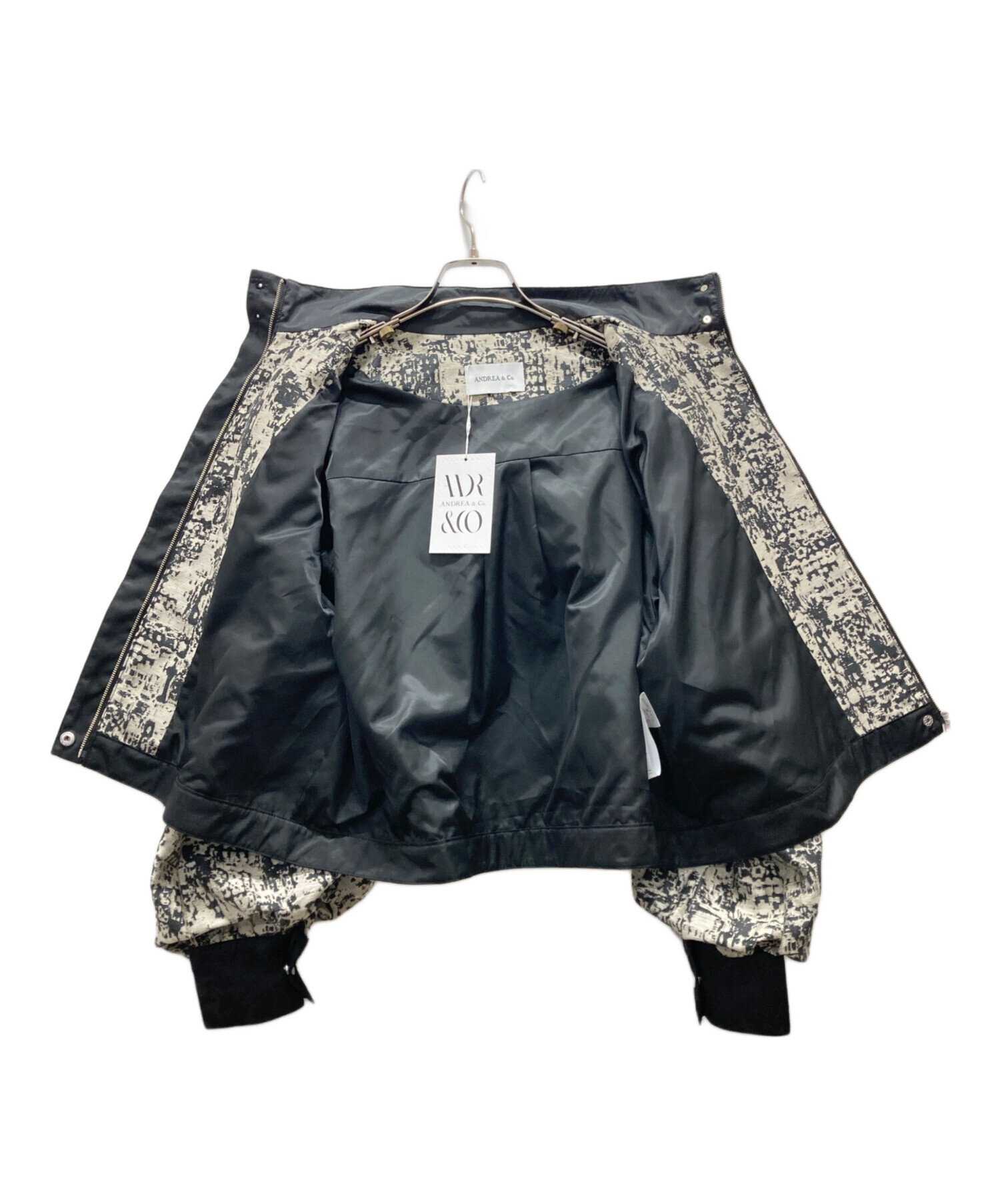 【完売】ANDREA&Co. アンドレアアンドコー　ダメージアートジャケット 中古・古着通販】ANDREA&Co. (アンドラー＆コー) 総柄ジャケット