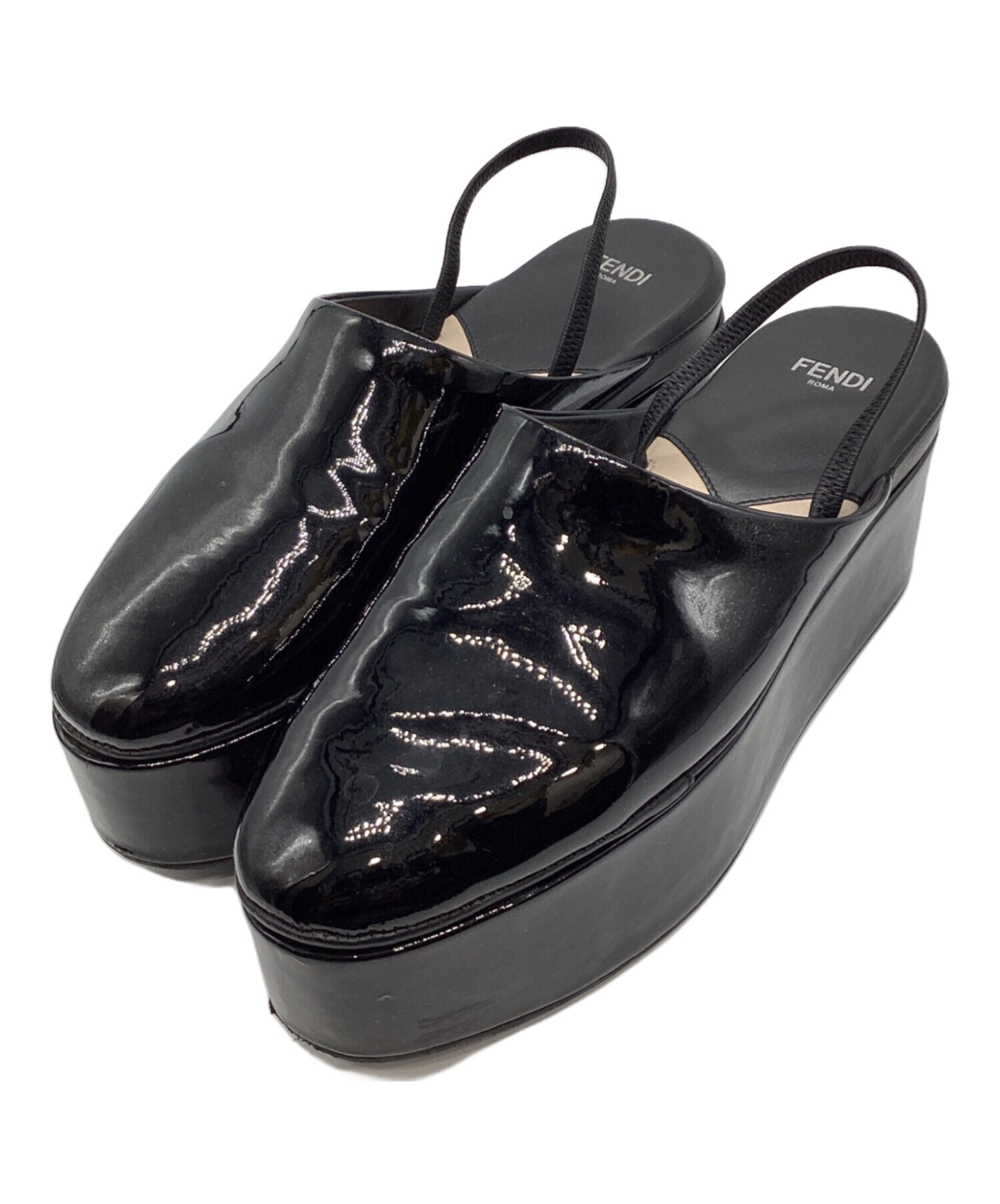中古・古着通販】FENDI (フェンディ) エナメルサンダル ブラック 