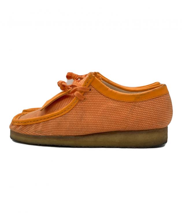 中古・古着通販】CLARKS (クラークス) ワラビーブーツ オレンジ