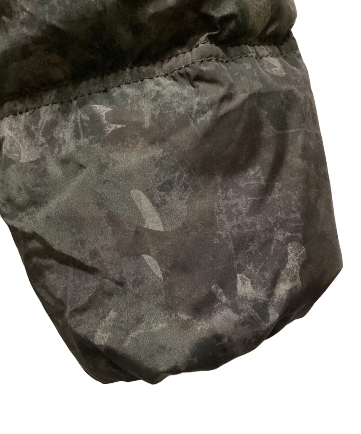 中古・古着通販】DUVETICA (デュベティカ) カモフラ柄ダウンジャケット