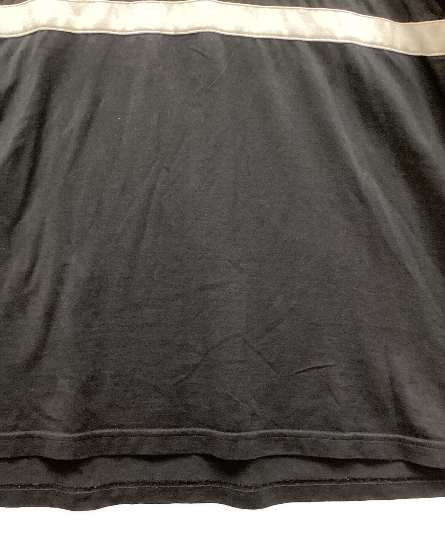 中古・古着通販】GIVENCHY (ジバンシィ) ロゴエンブロイダリーTシャツ 