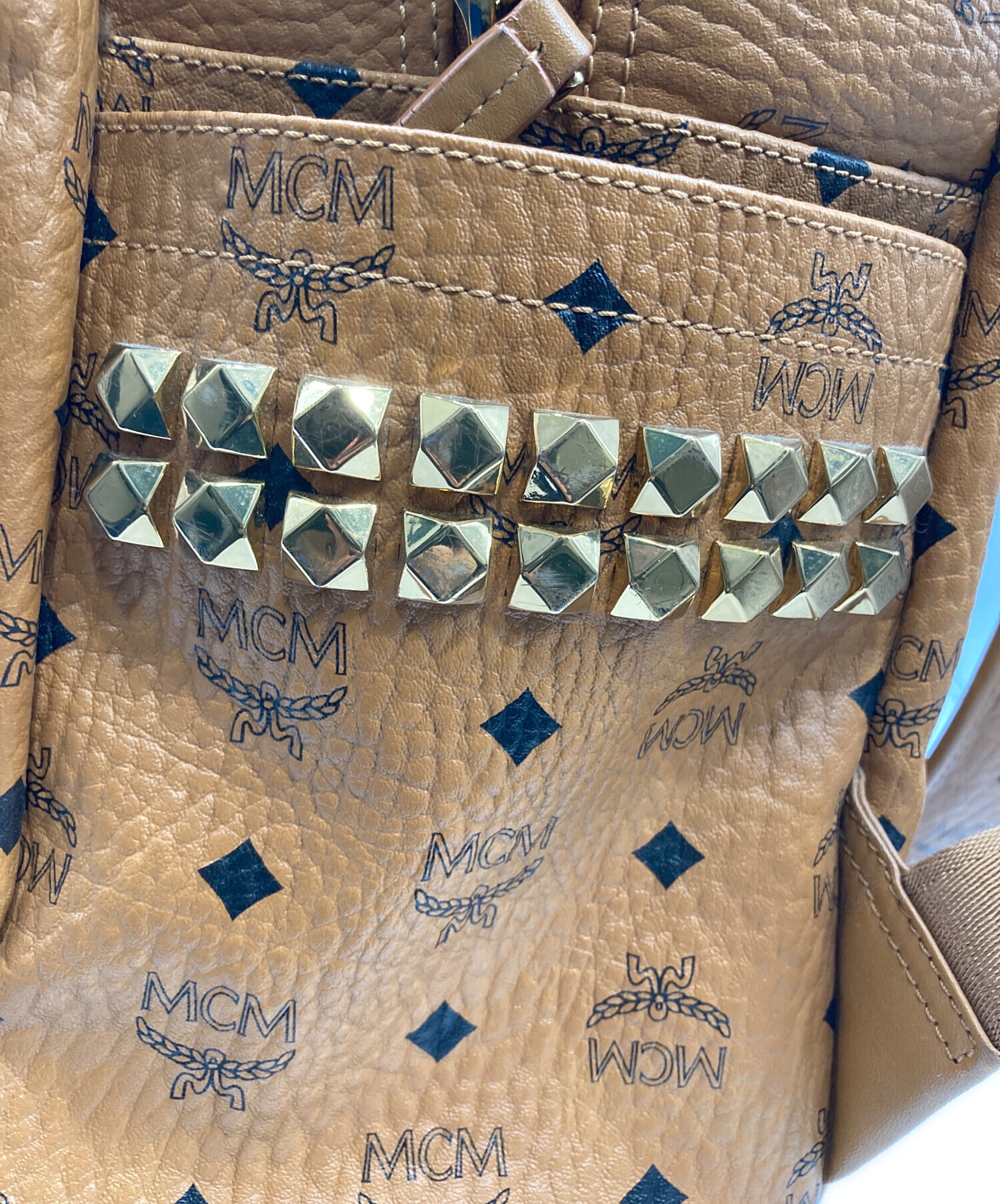 【値下げ中/ほぼ新品・希少価値高！】MCM ブラウン リュック・バックパック 中古・古着通販】MCM (エムシーエム) リュック ブラウン