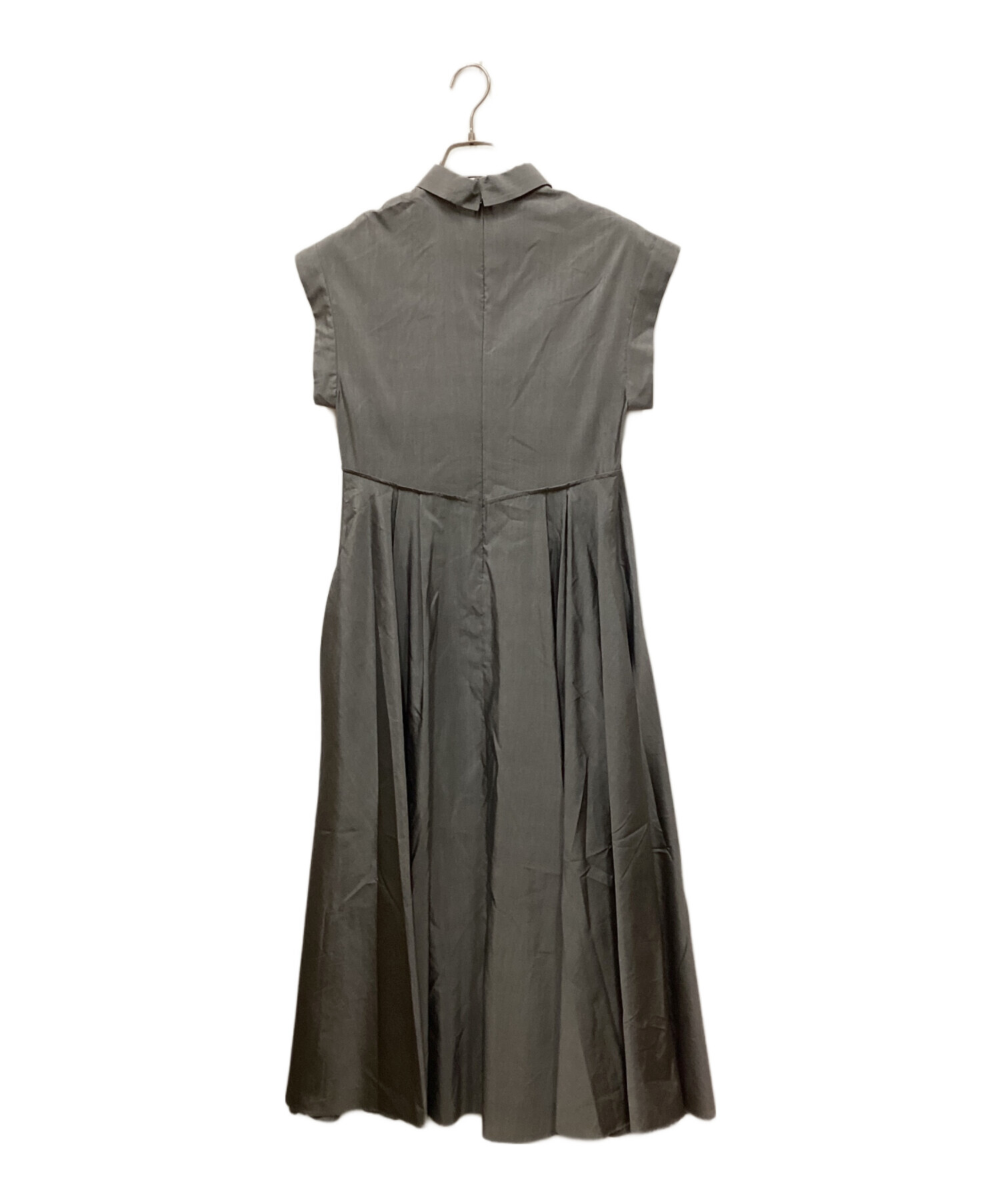 ebure シルクロングフレアワンピース グレー38 新品 ebure シルクロングフレアワンピース グレー38 新品