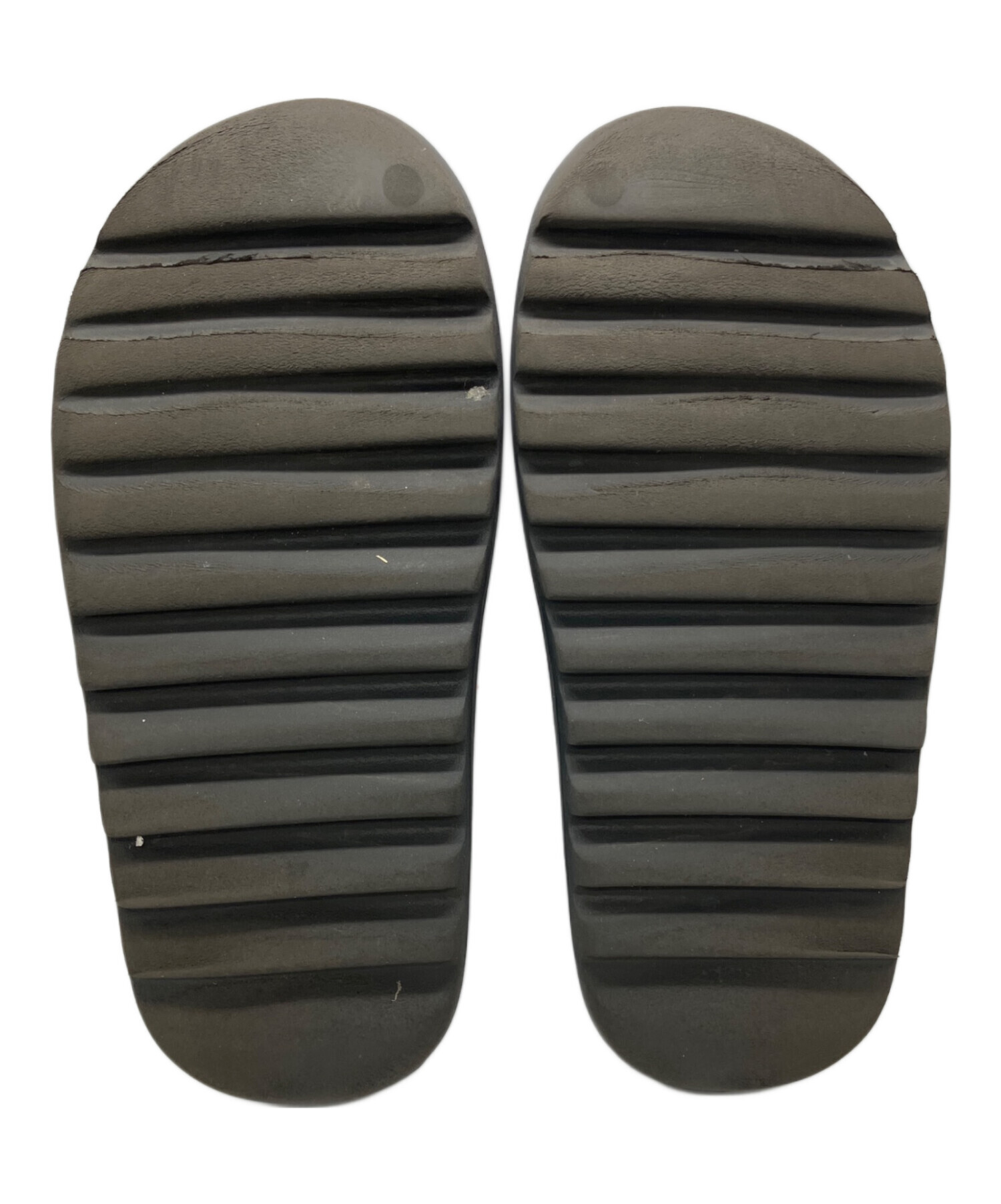 中古・古着通販】YEEZY (イージー) イージースライド ブラック サイズ