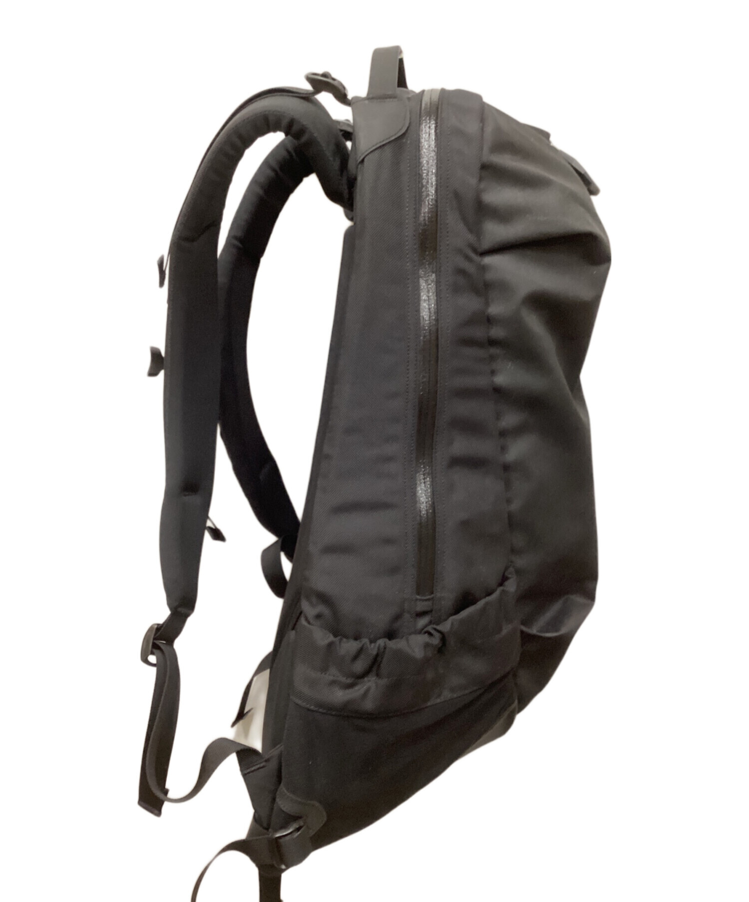 ARCTERYX(アークテリクス) ARRO 22 BACKPACK メンズ 表記無 【中古】【ブランド古着バズストア】 中古・古着通販】ARC'TERYX (アークテリクス) ARRO 22 BACKPACK/アロー