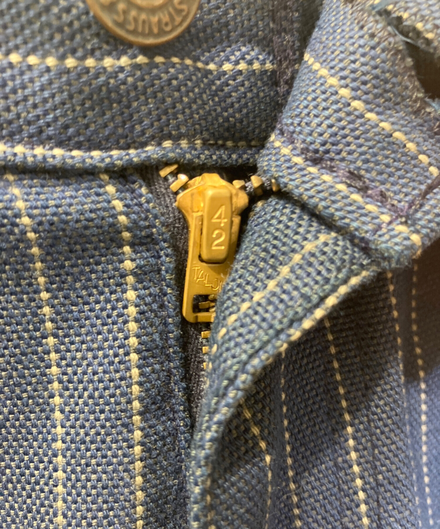 s*m様 【新品 未使用】Levi's ストライプ ワークパンツ リーバイス ヒ 中古・古着通販】LEVI'S (リーバイス) ピンストライプスタプレパンツ