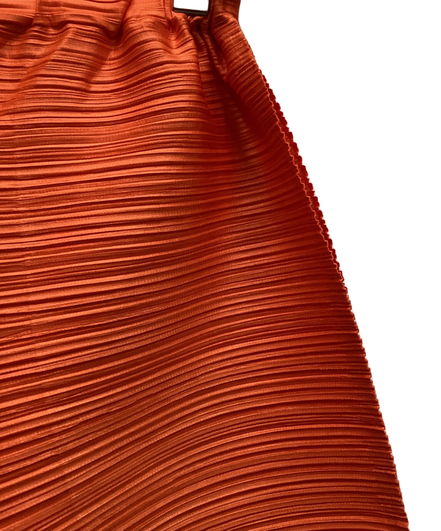 PLEATS PLEASE 斜めプリーツ　変形　ボトムス　赤色　Sサイズ 中古・古着通販】PLEATS PLEASE (プリーツプリーズ) 変形クロップド