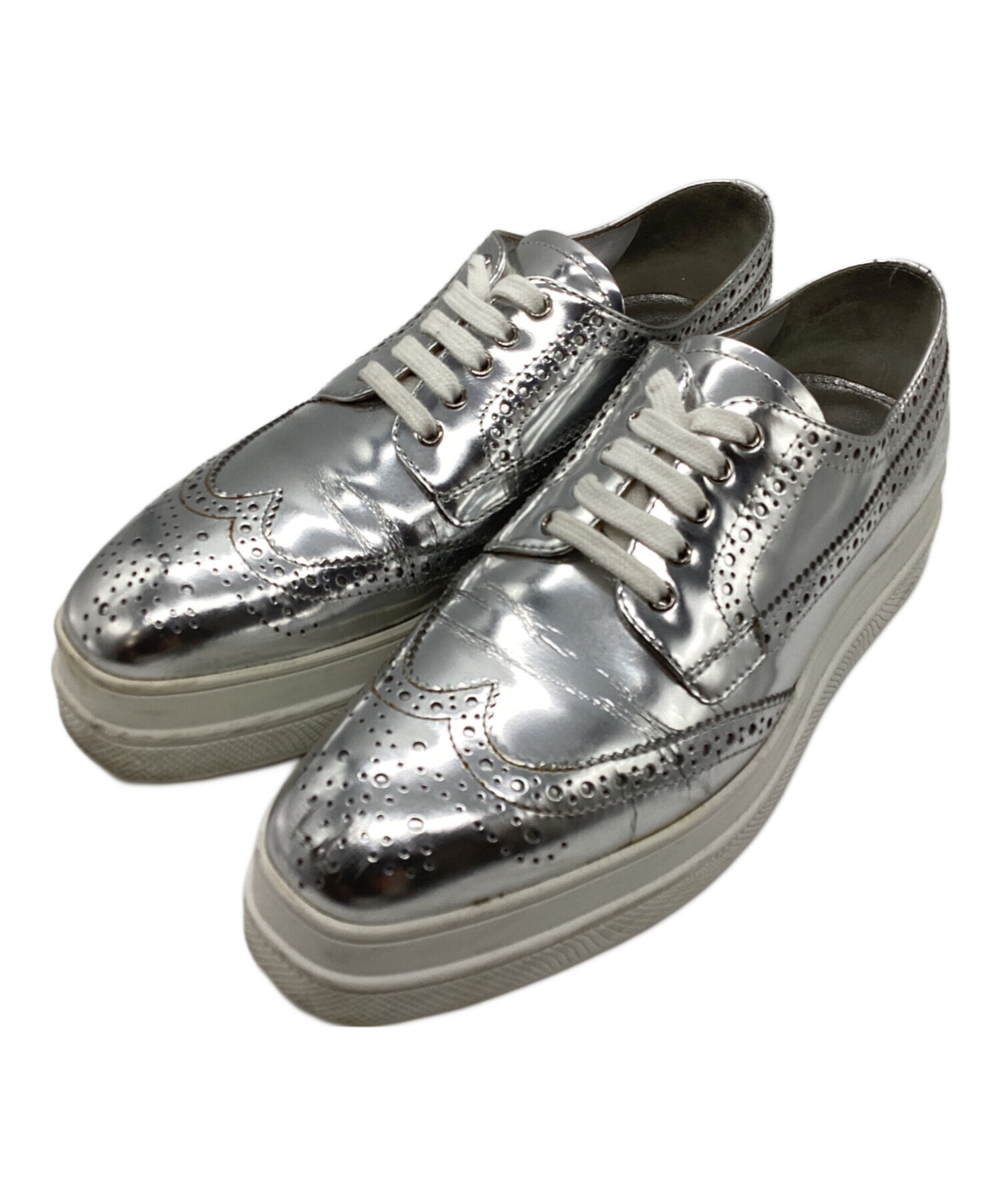 20994✨️プラダ シルバー 厚底プラットフォームシューズ 36 ウイングチップ 中古・古着通販】PRADA (プラダ) ウイングチップスニーカー シルバー
