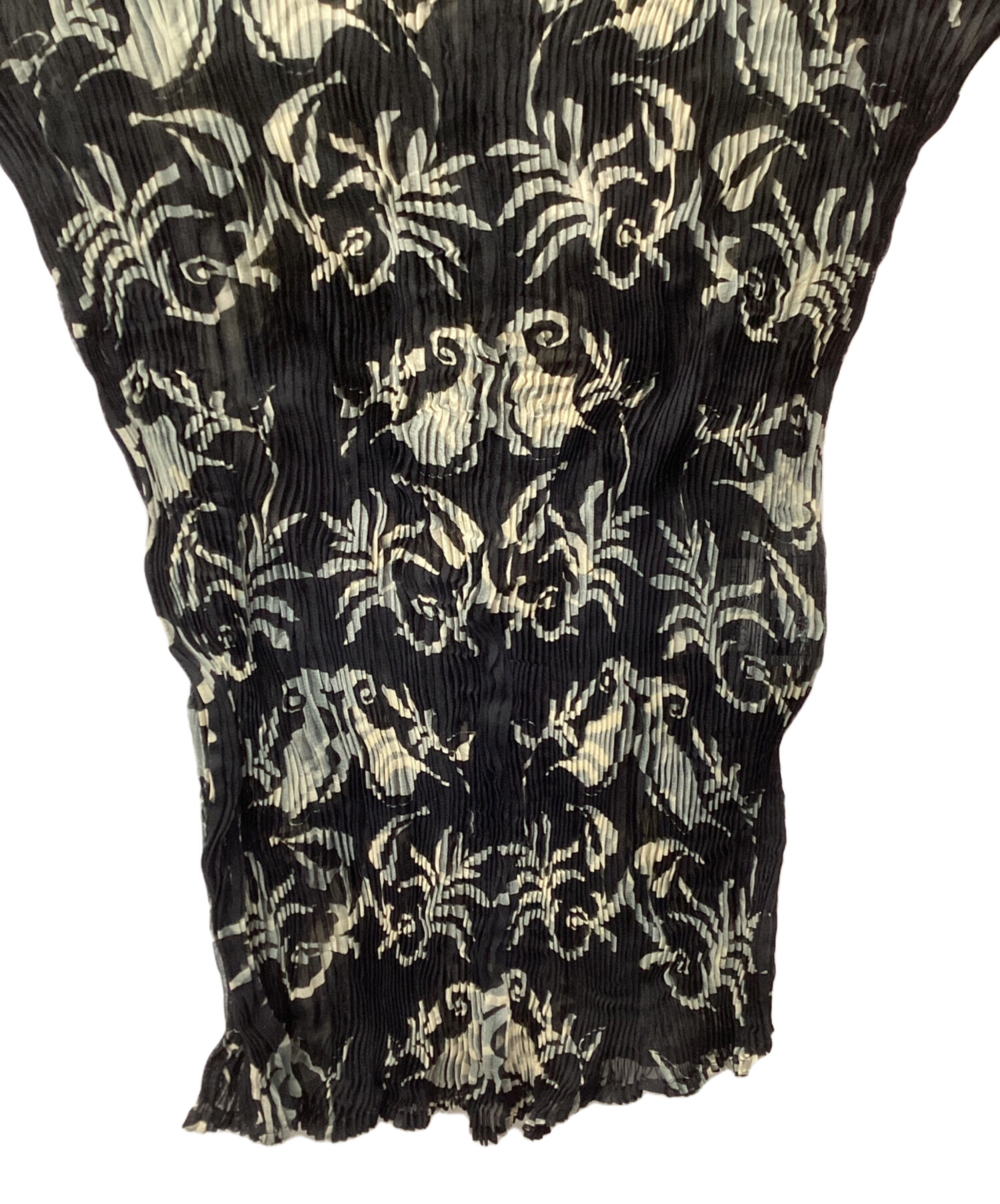 美品 ISSEY MIYAKE FETE ハイネックカットソー プリーツ M 中古・古着通販】ISSEY MIYAKE FETE (イッセイミヤケフェット