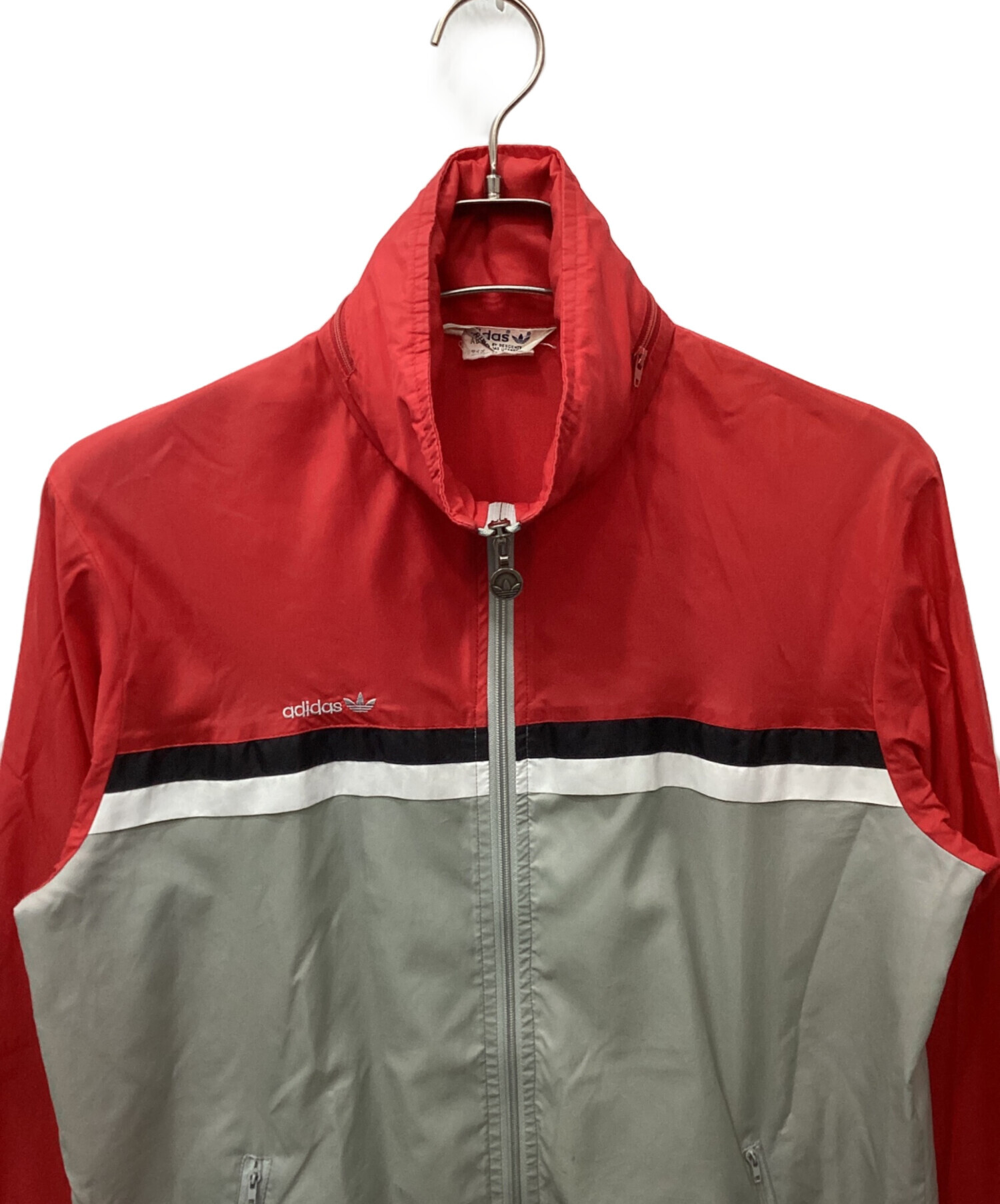 中古・古着通販】adidas (アディダス) ナイロンジャケット レッド