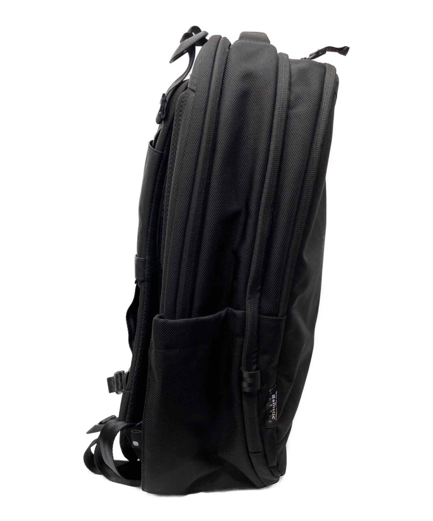 中古・古着通販】Incase (インケース) TRACKS BACKPACK 25L ブラック