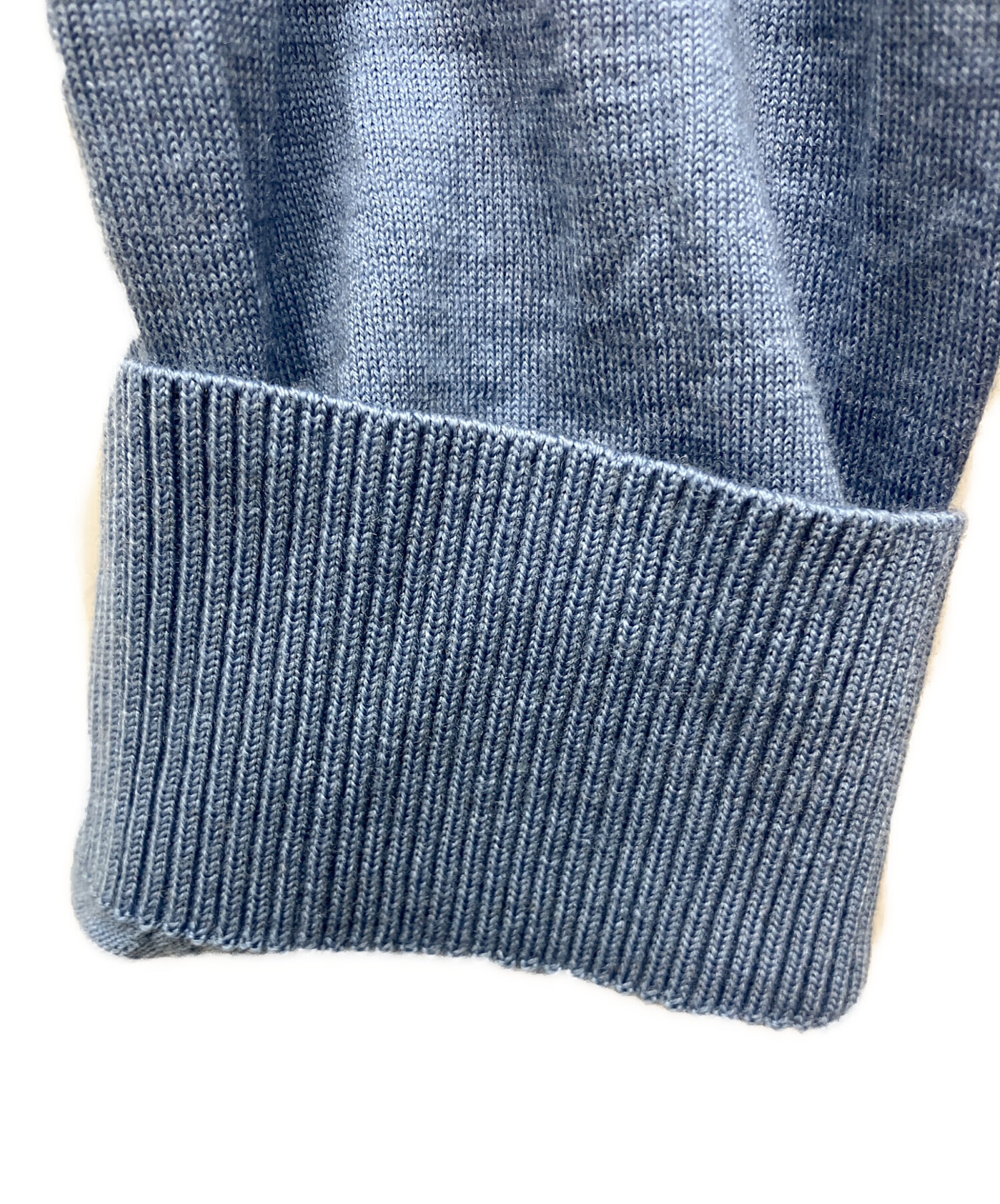 中古・古着通販】GUCCI (グッチ) Vネックニット ブルー サイズ:M