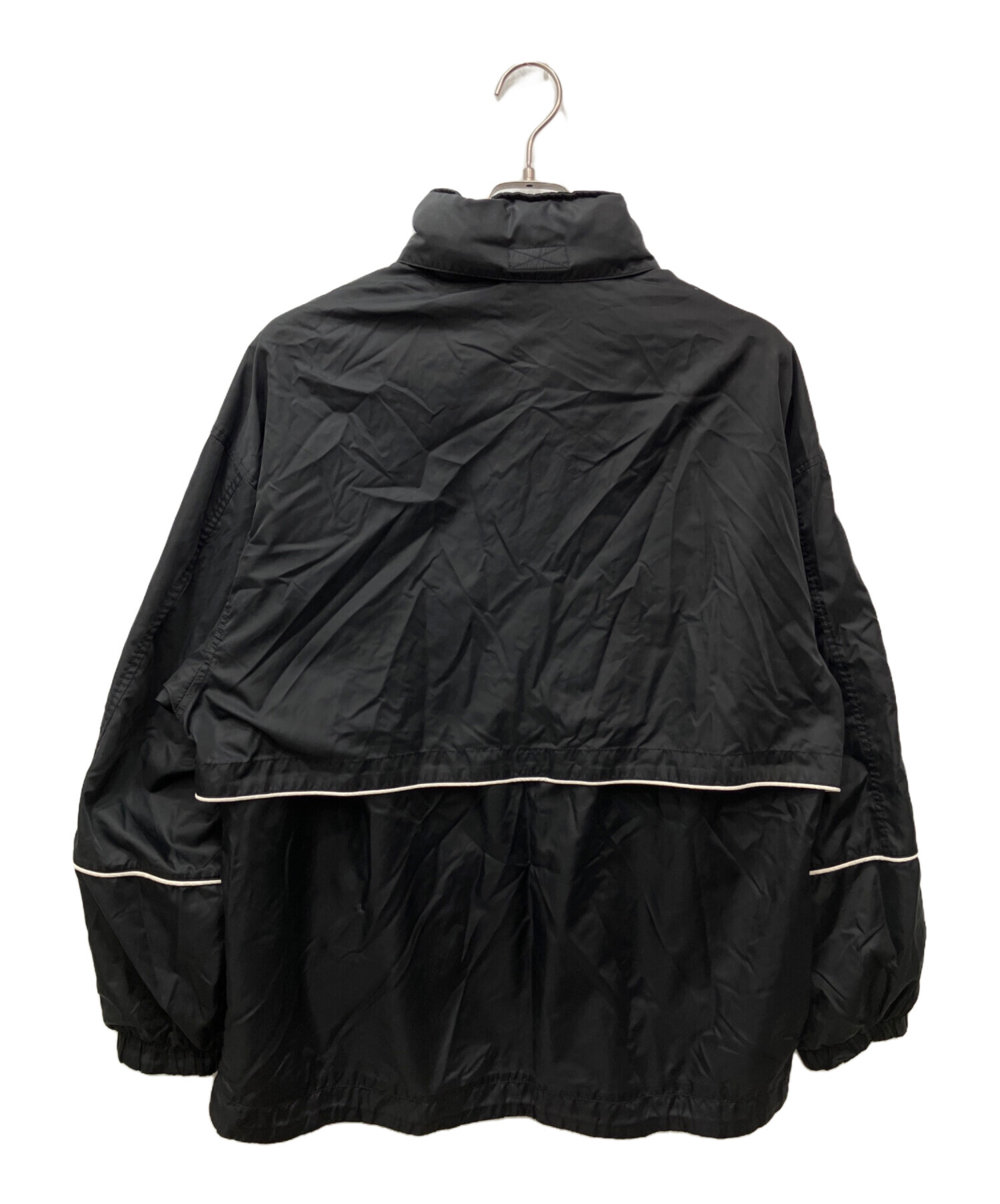 NIKE ナイロンジャケット　古着 中古・古着通販】NIKE (ナイキ) ナイロンジャケット ブラック サイズ